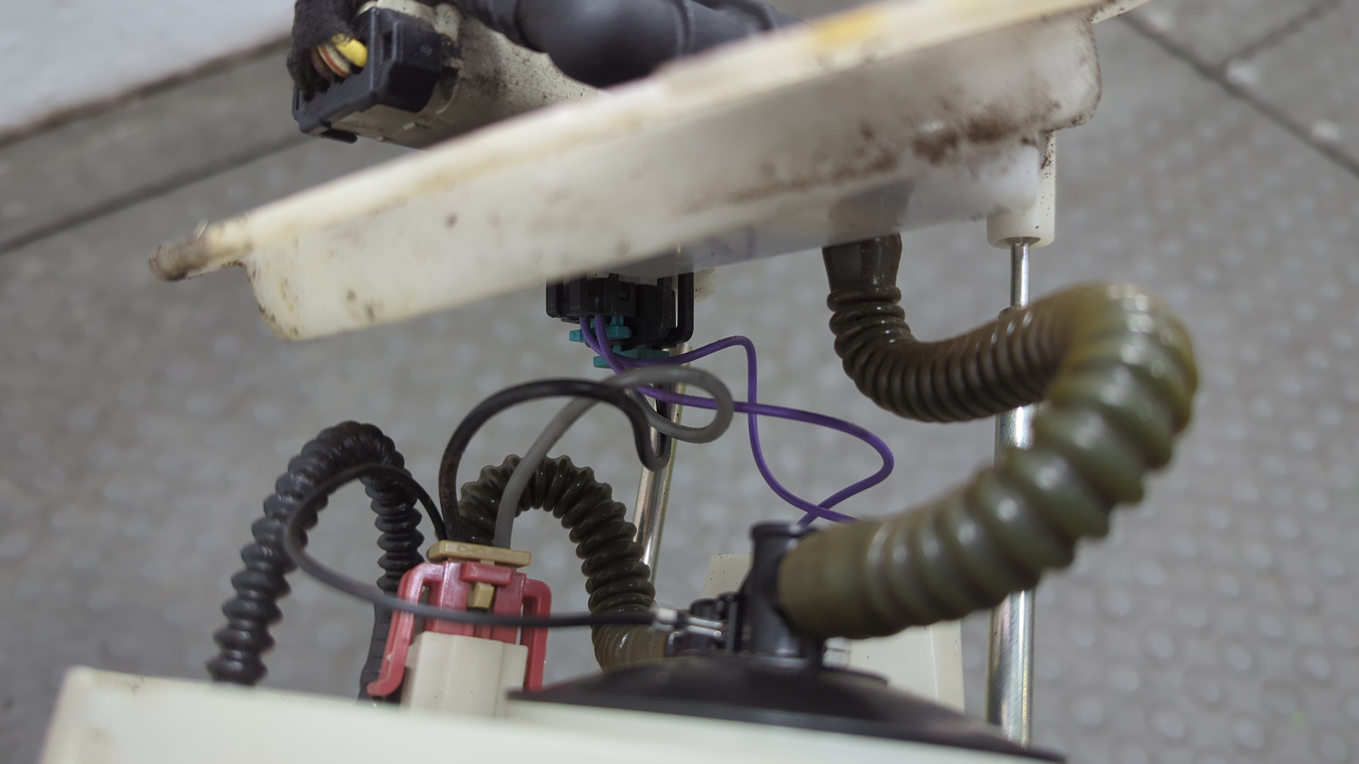 Насос топливный электрический