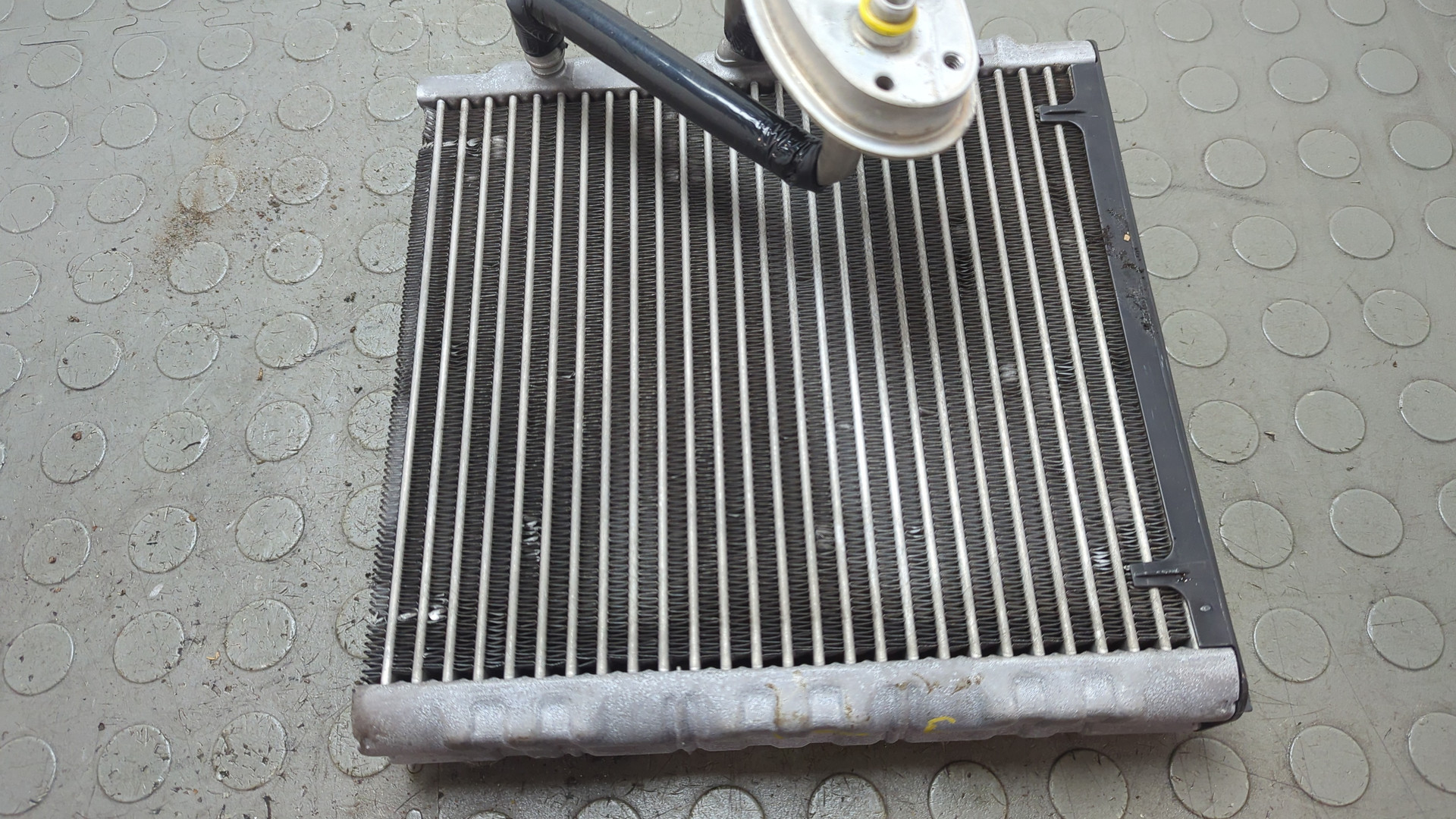 Радиатор кондиционера / конденсер