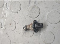  Кронштейн крышки багажника Volvo XC60 2008-2017 20714698 #2