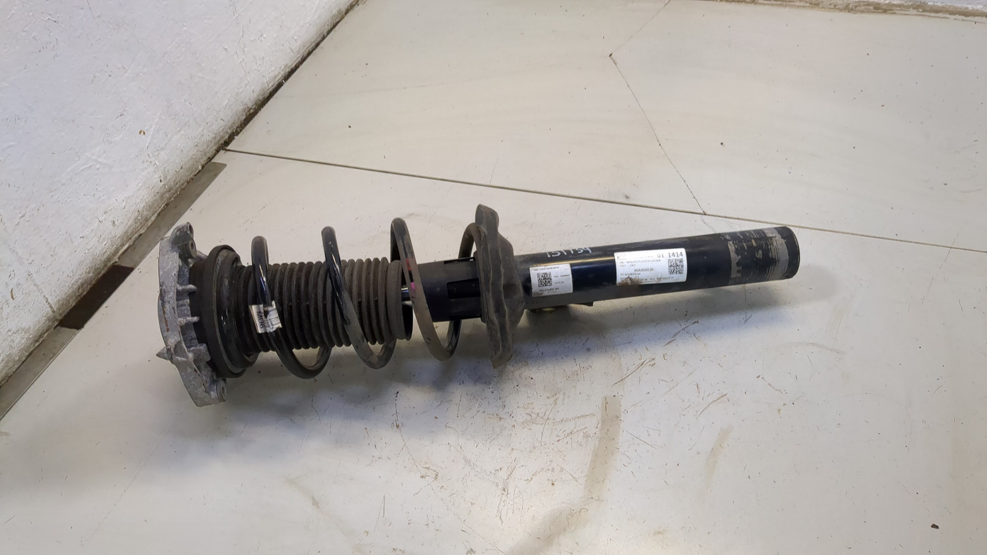 Амортизатор передний