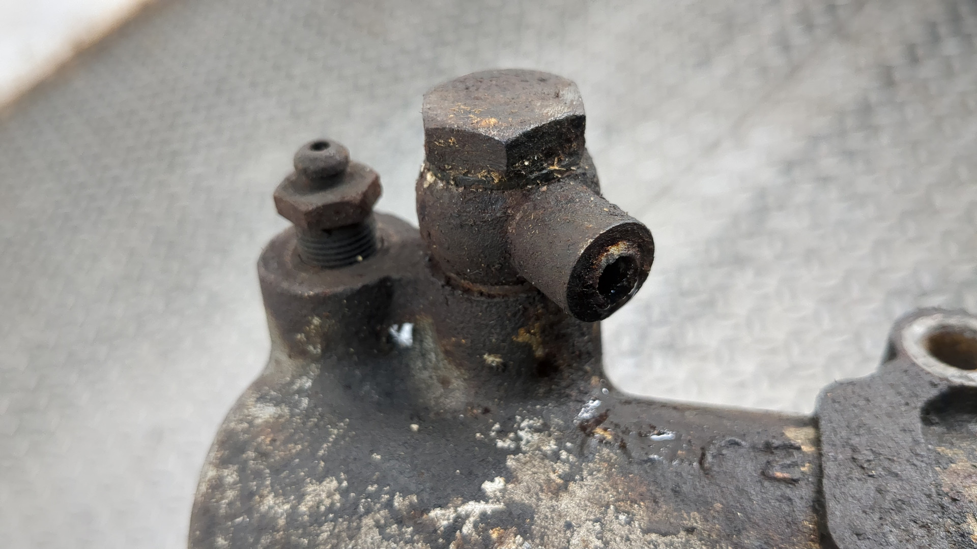 Цилиндр сцепления рабочий