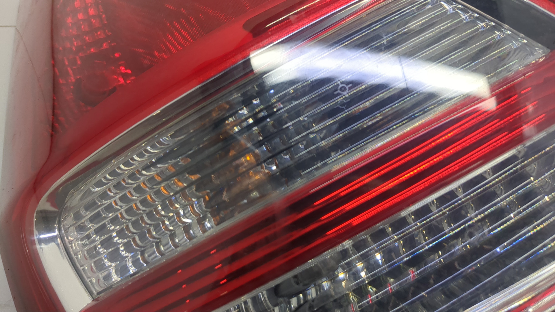 Фонарь задний левый