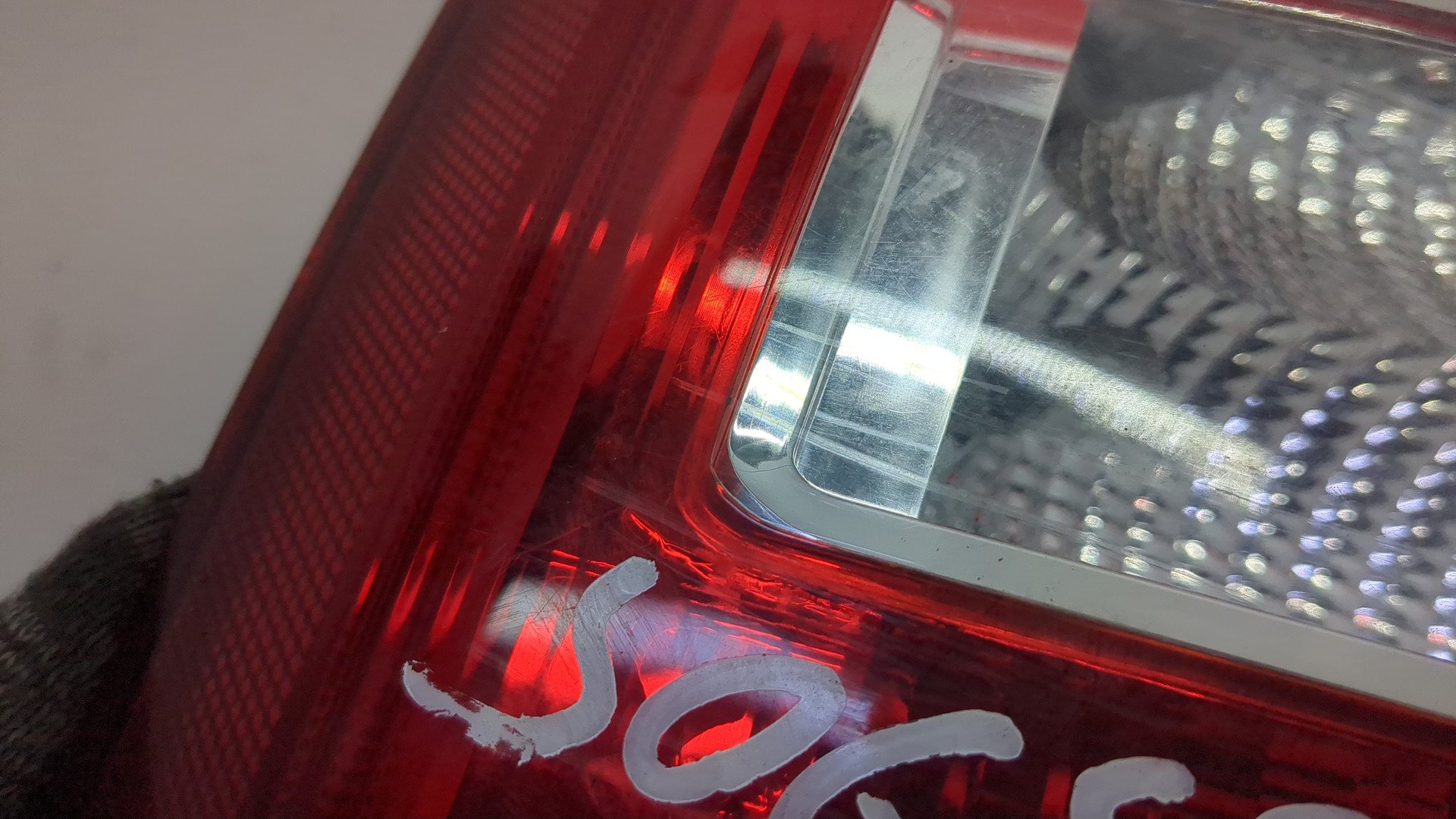 Фонарь задний левый