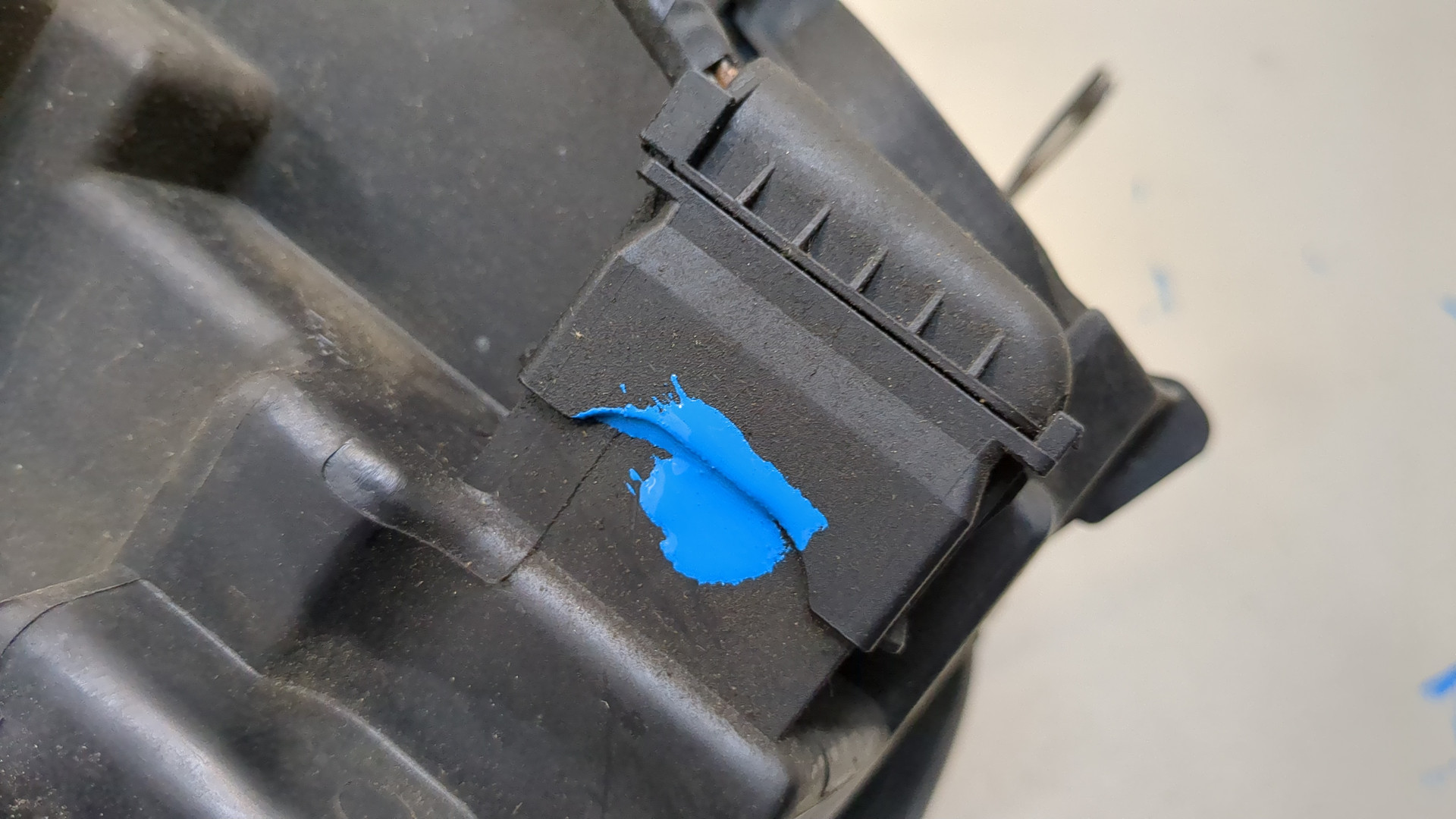 Фара правая