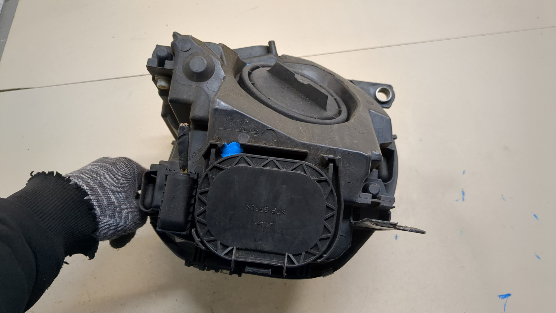 Фара правая