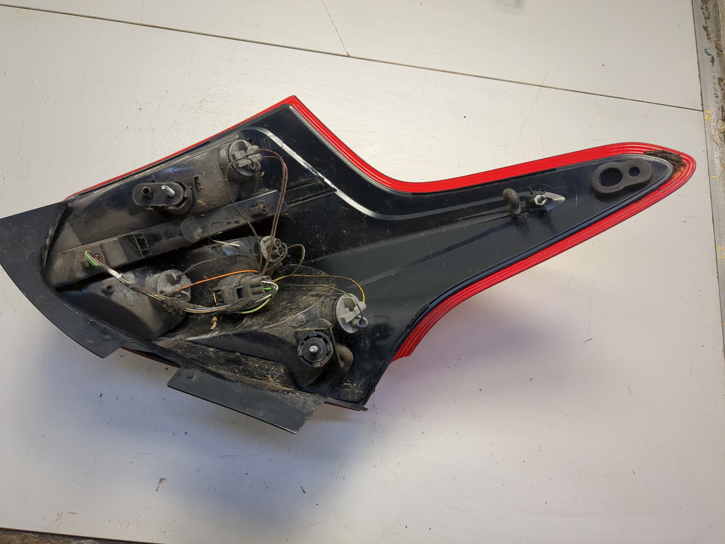 Фонарь задний правый