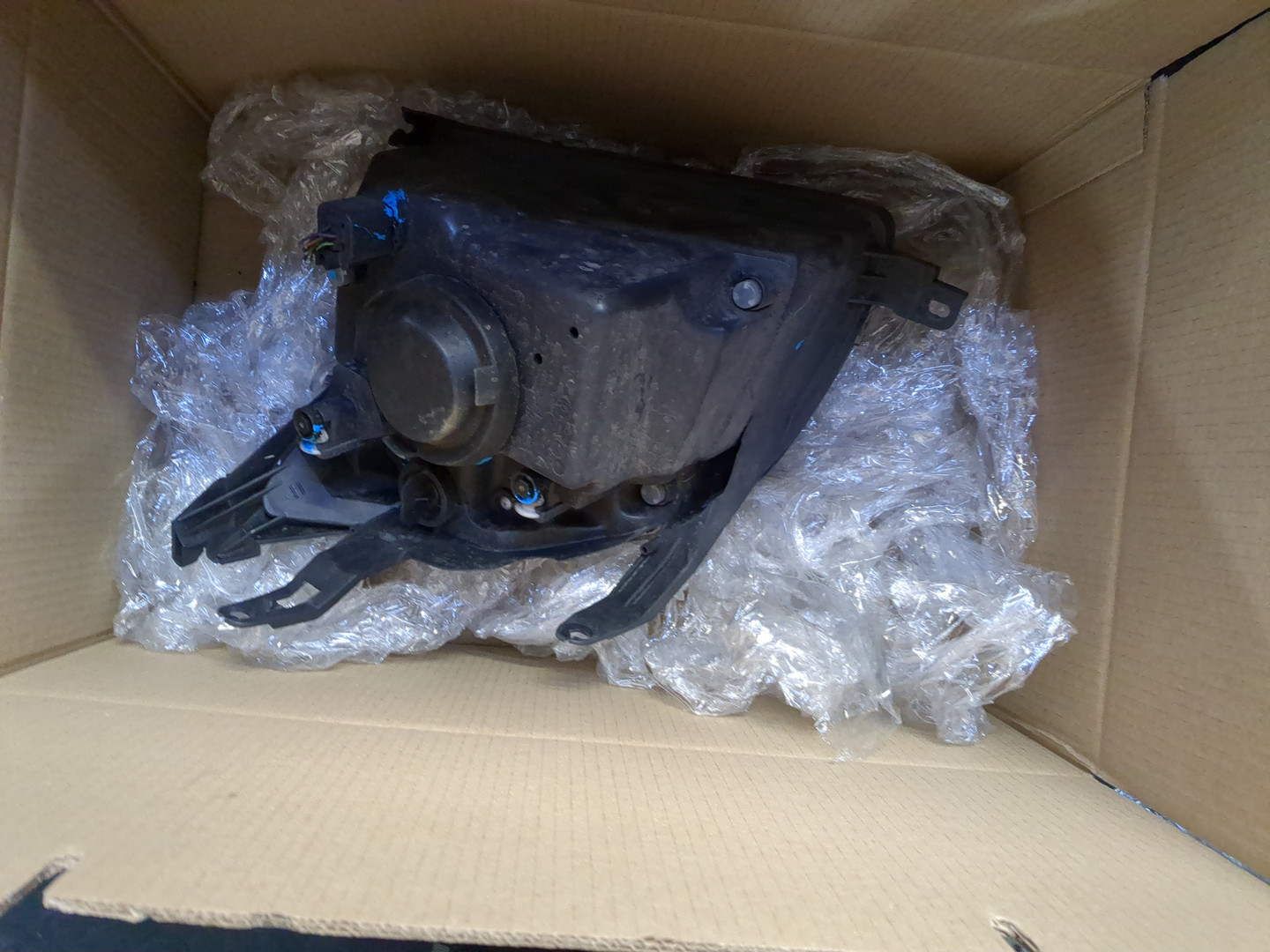 Фара правая