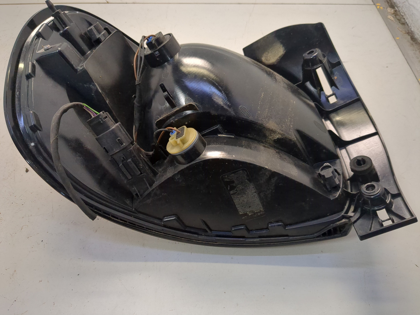 Фонарь задний правый