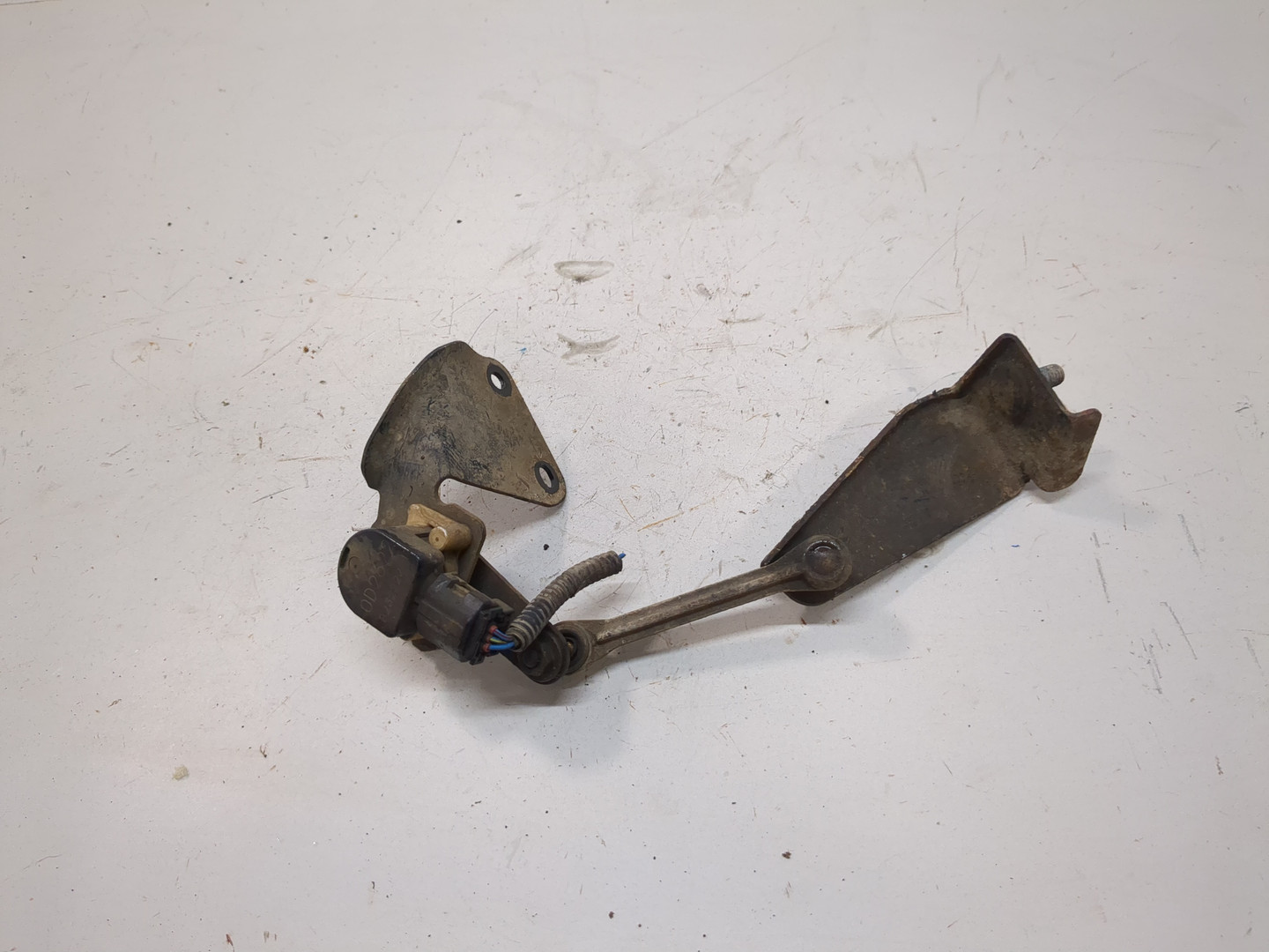 Датчик регулировки дорож. просвета