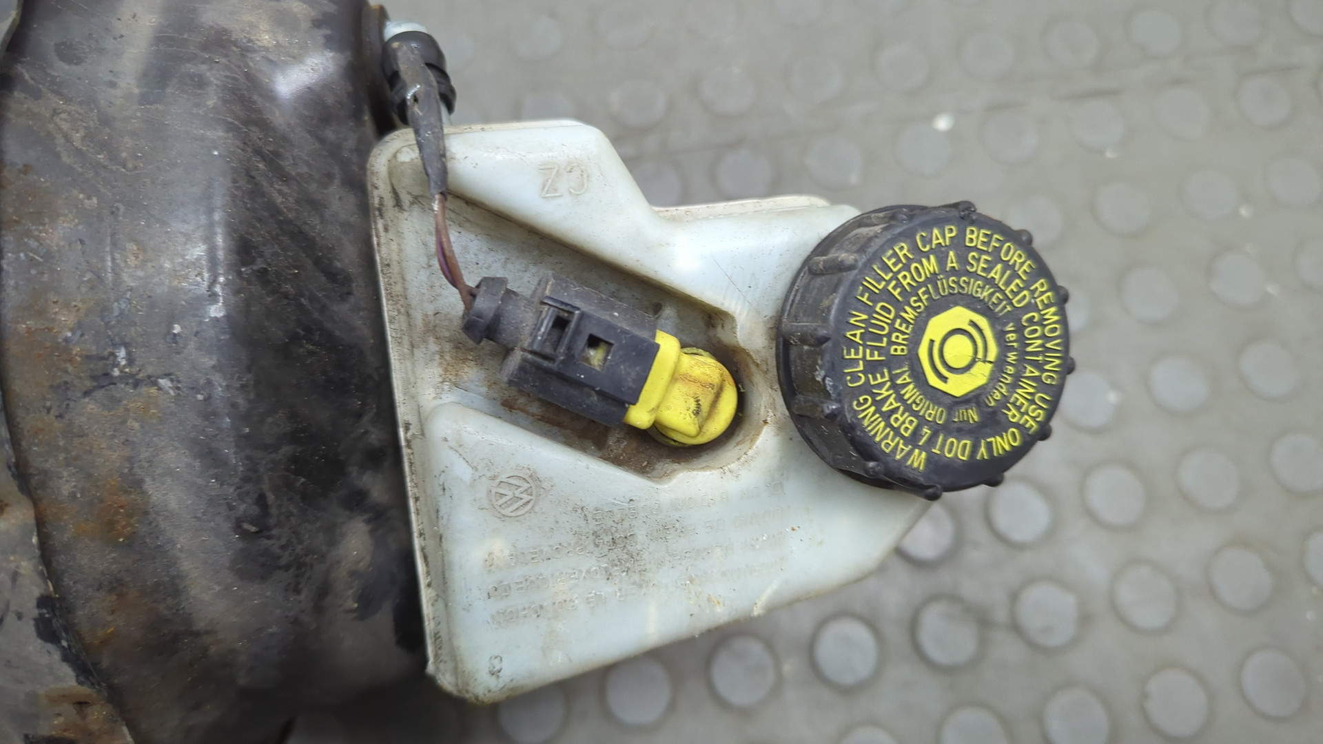 Цилиндр тормозной главный