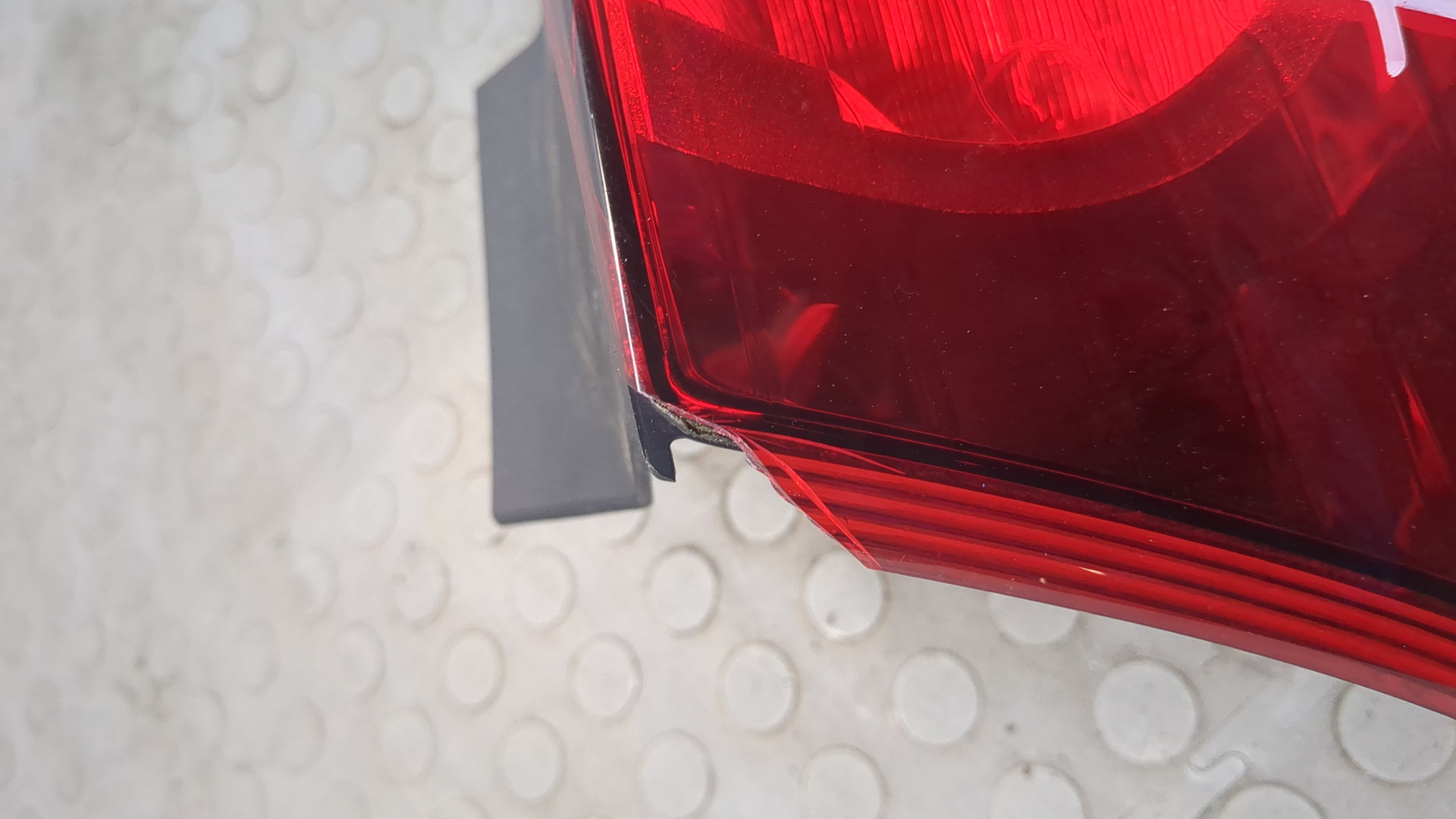 Фонарь задний левый