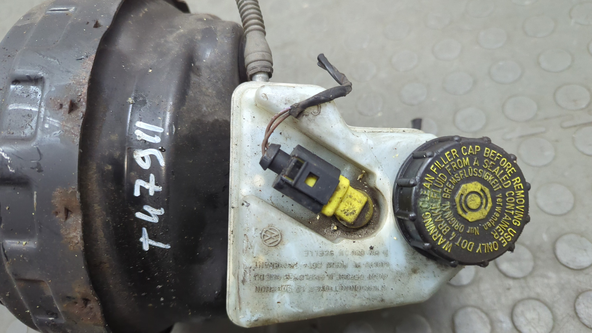 Цилиндр тормозной главный