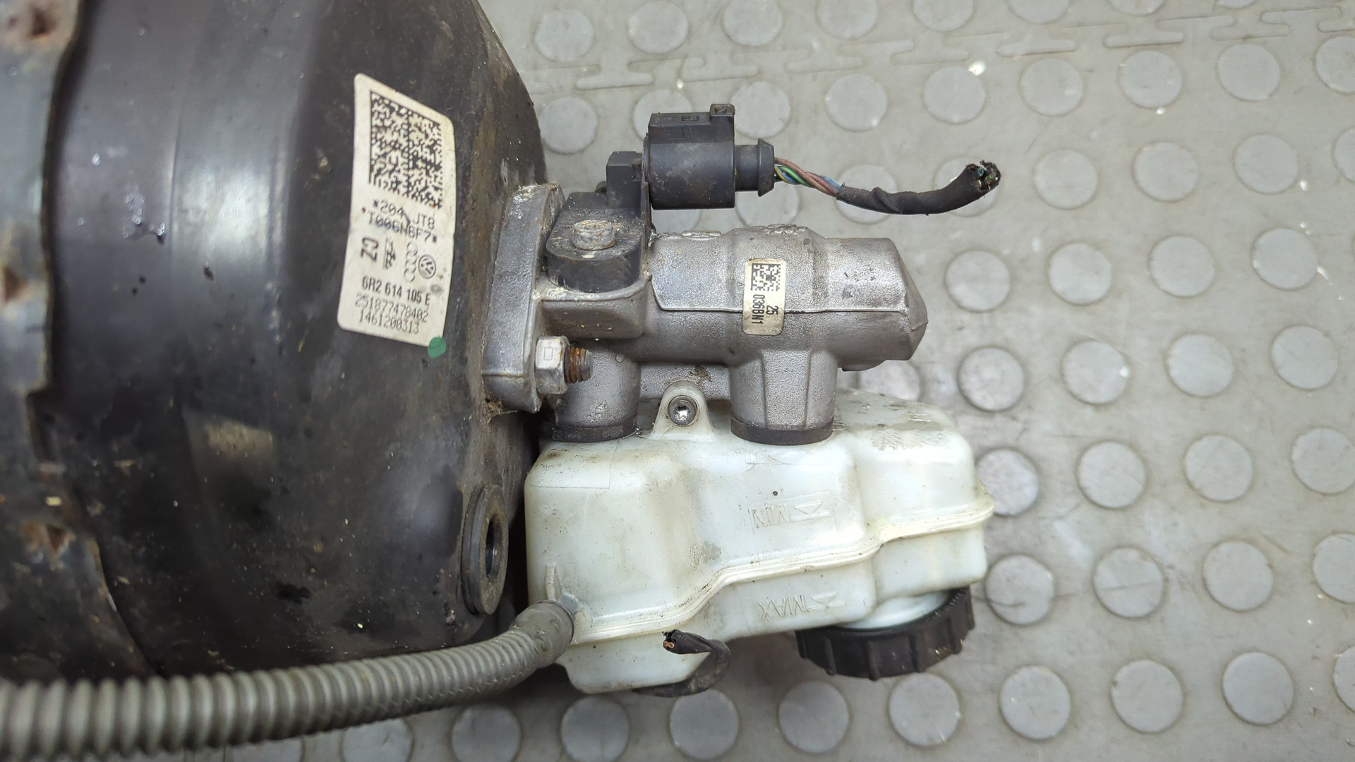 Цилиндр тормозной главный