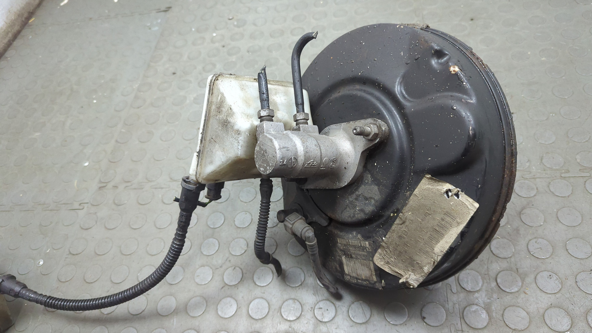 Усилитель тормозов вакуумный