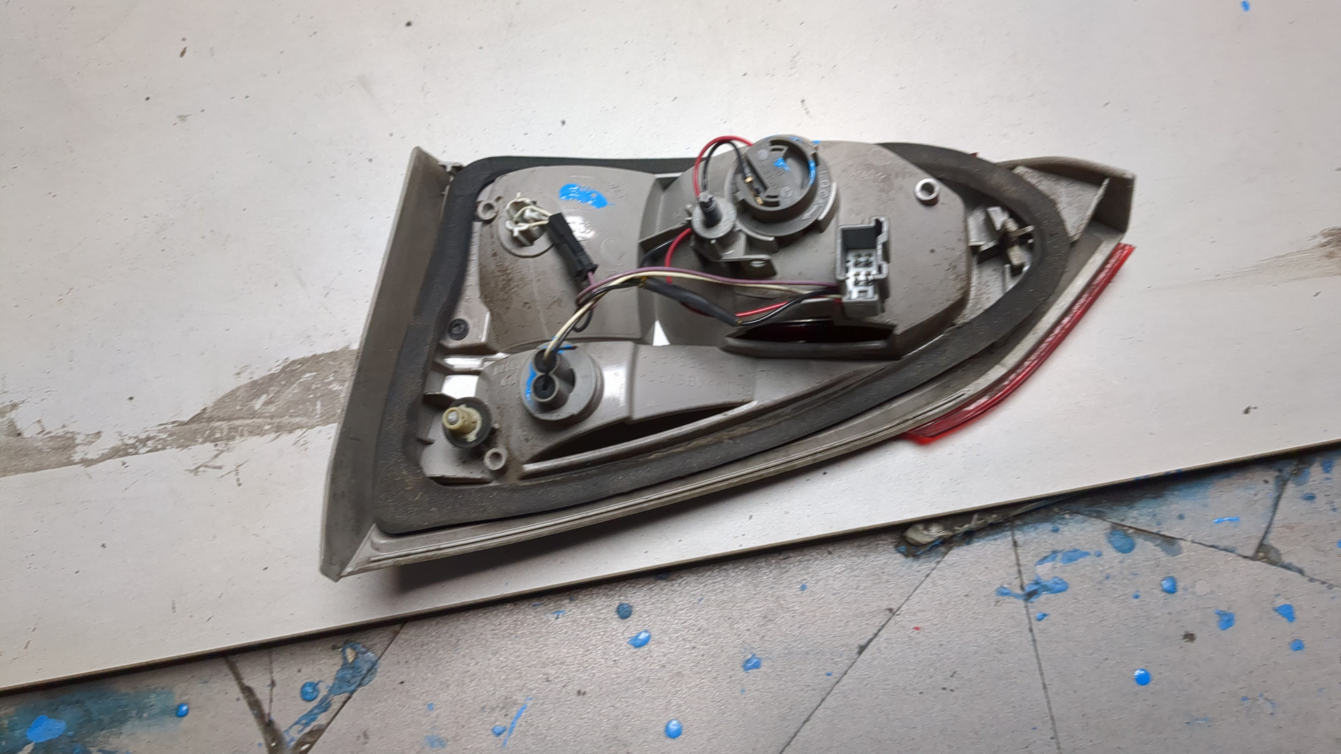 Фонарь задний внутренний левый