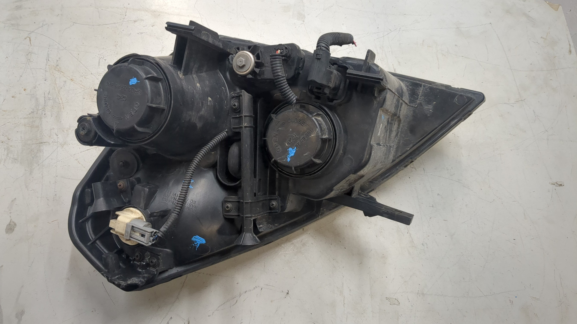 Фара правая