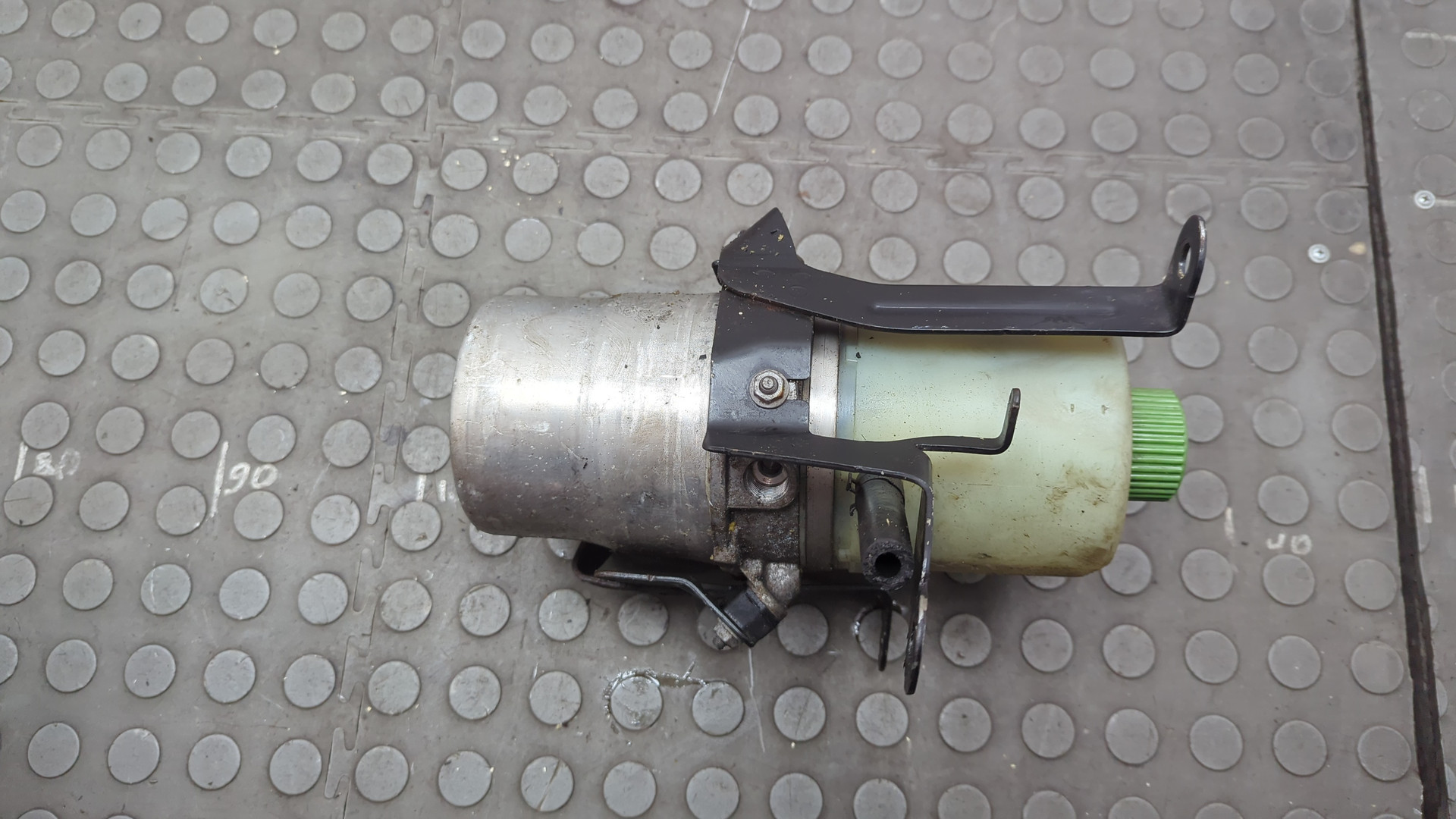 Насос ГУР (гидроусилитель руля)