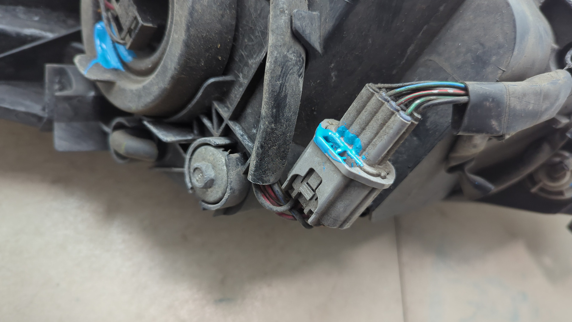 Фара правая