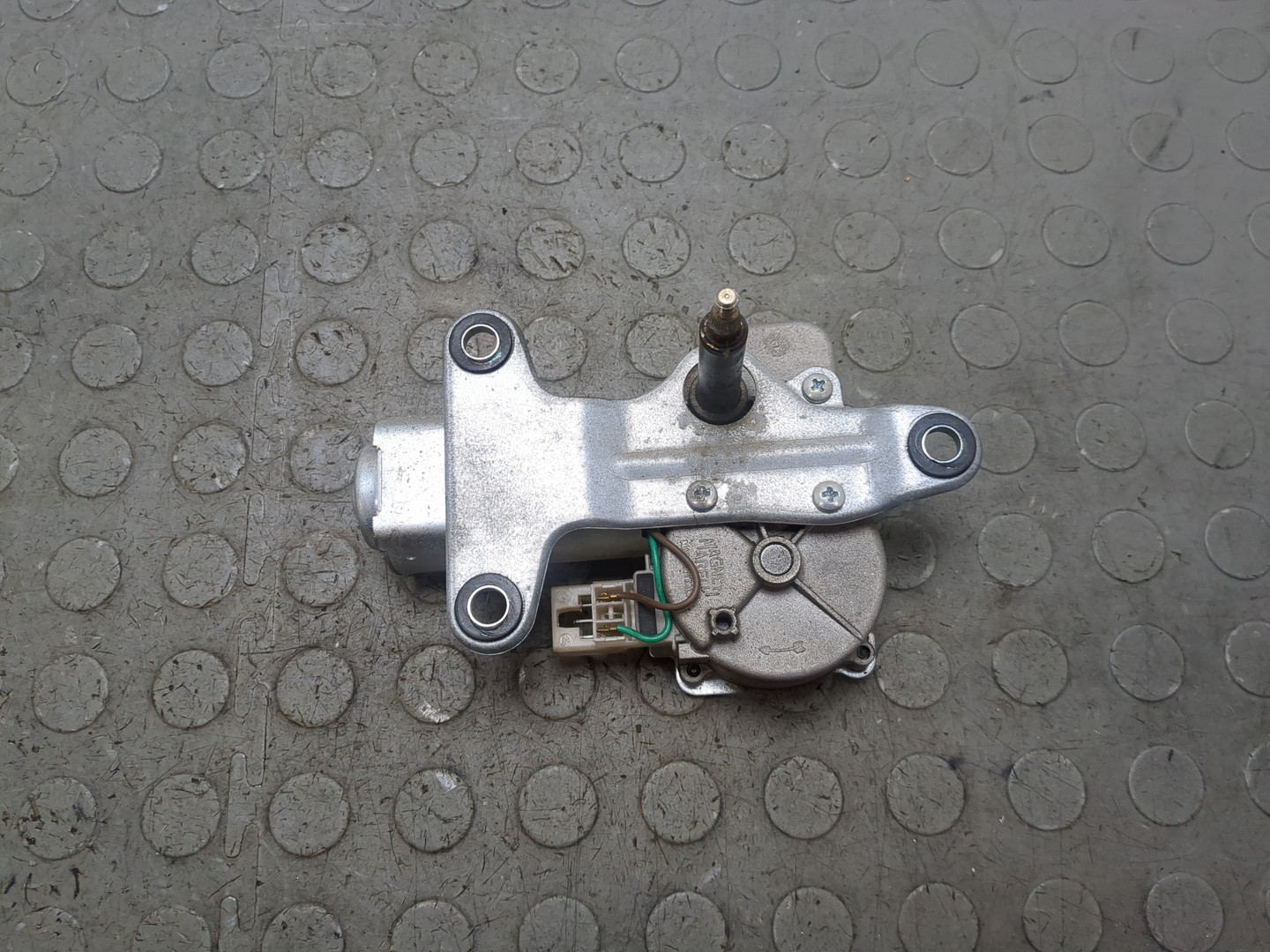 Моторчик стеклоочистителя задний