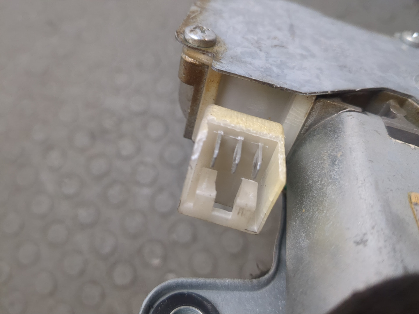 Моторчик стеклоочистителя задний