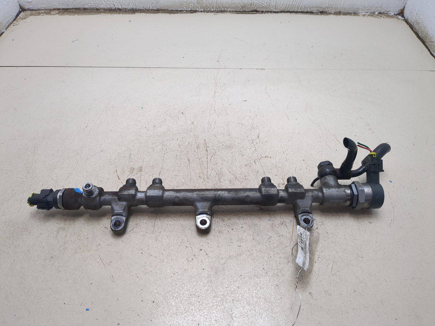 Рейка топливная (рампа)