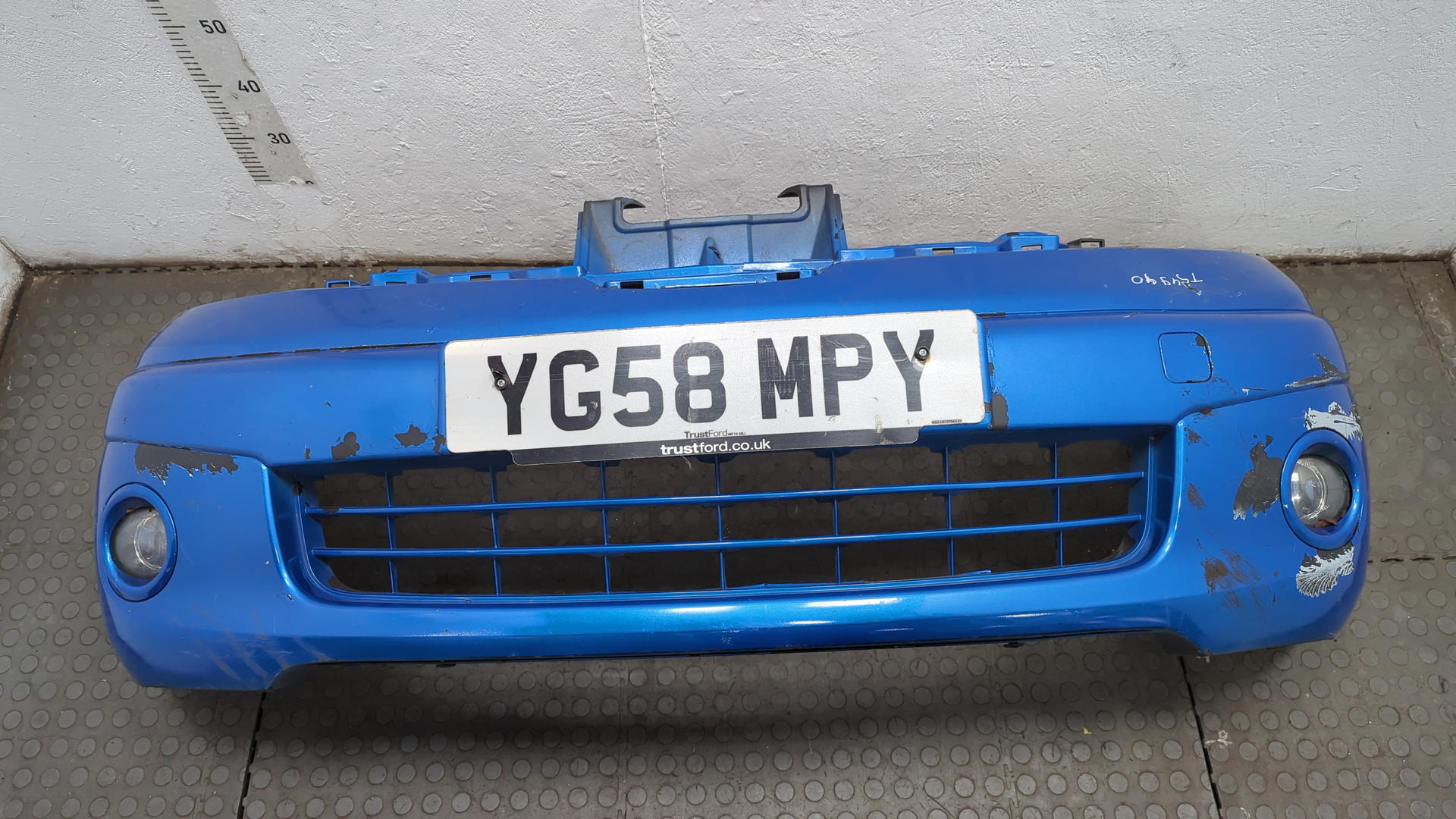 Бампер передний