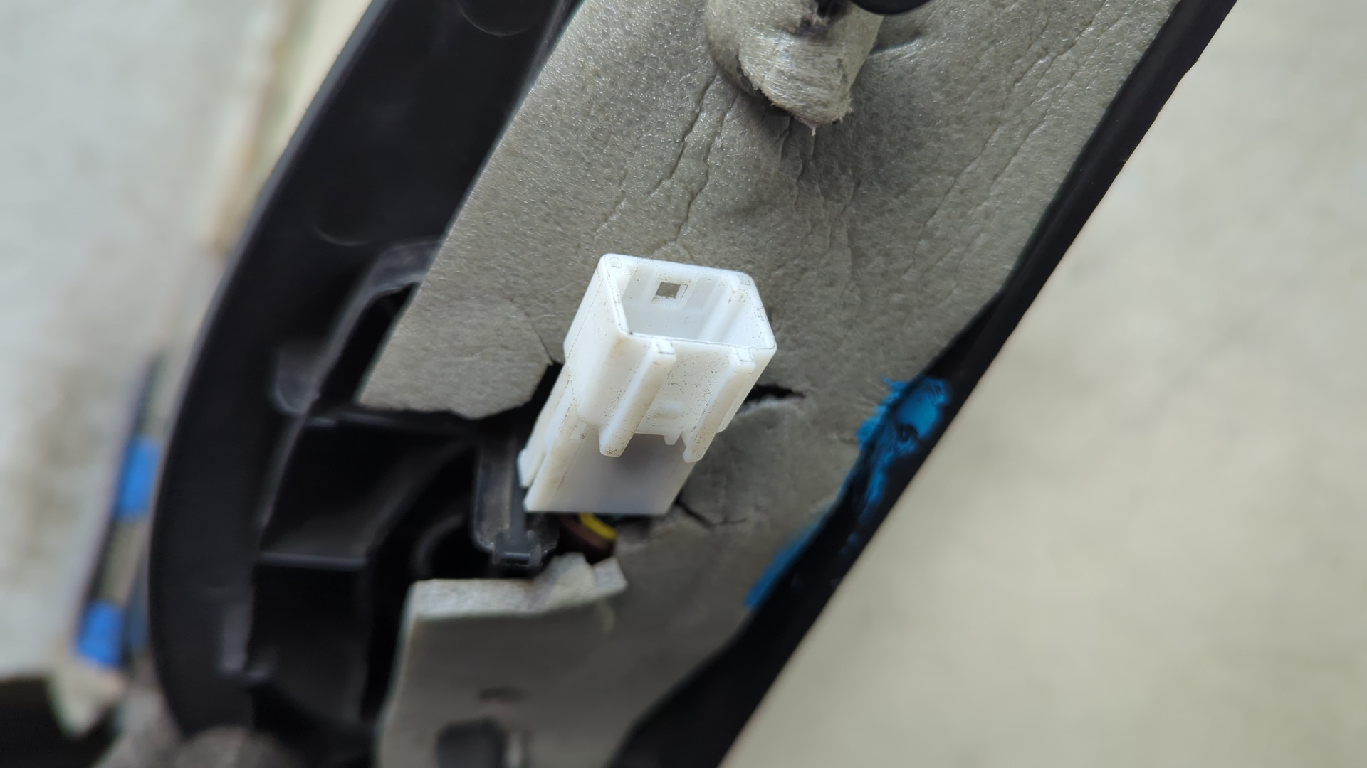 Зеркало правое электрическое