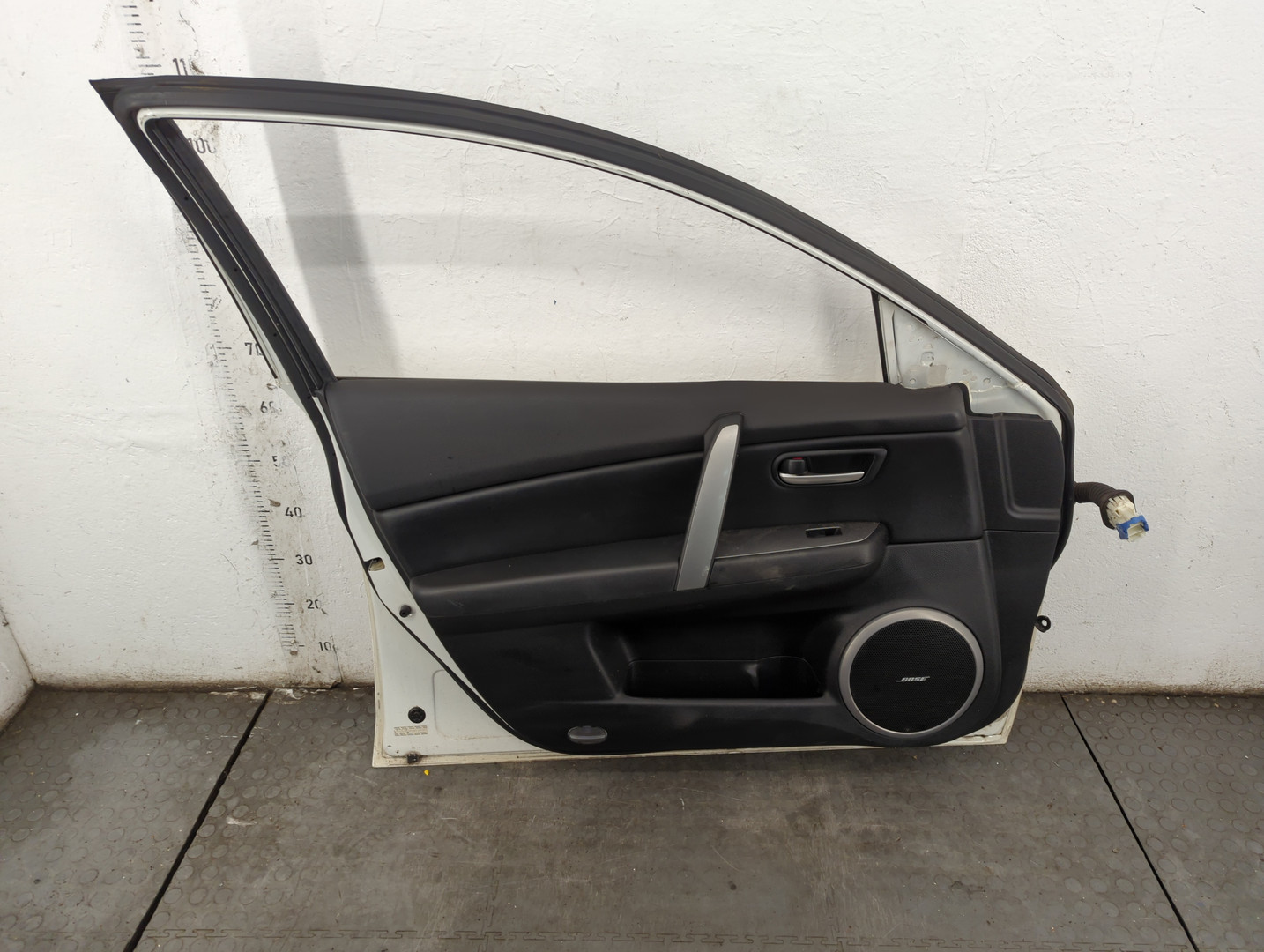 Дверь передняя левая