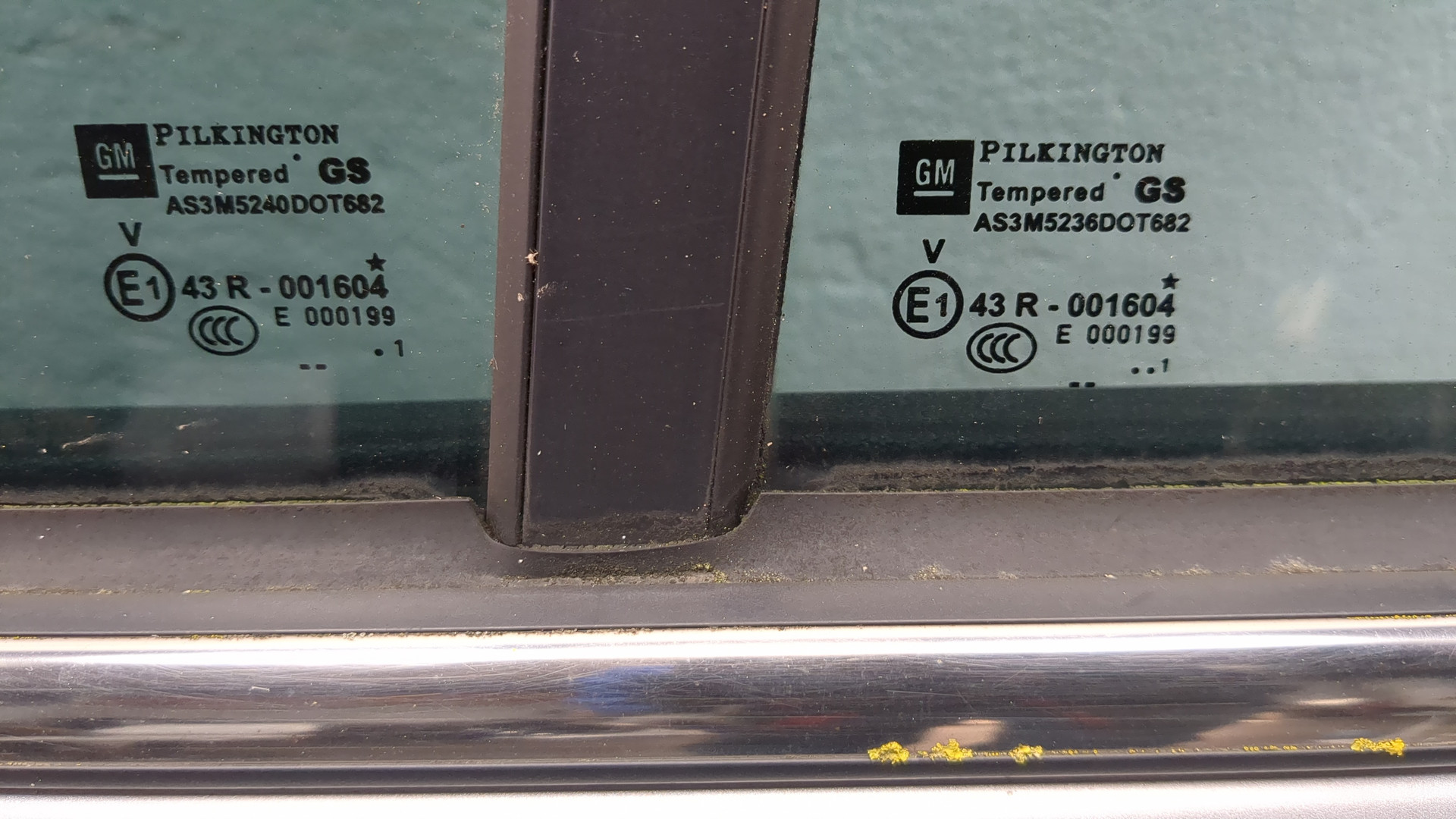 Дверь задняя левая