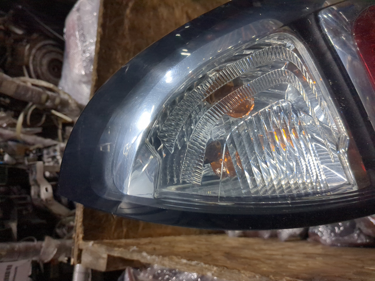 Фонарь задний правый