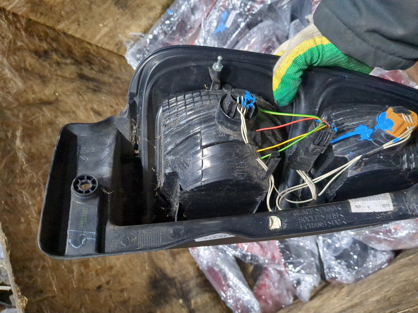 Фонарь задний правый