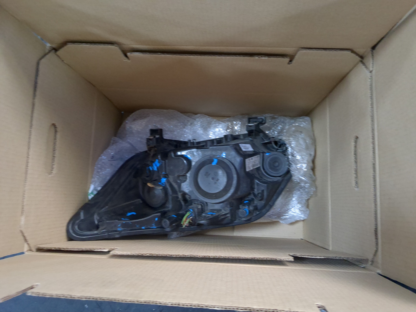 Фара правая