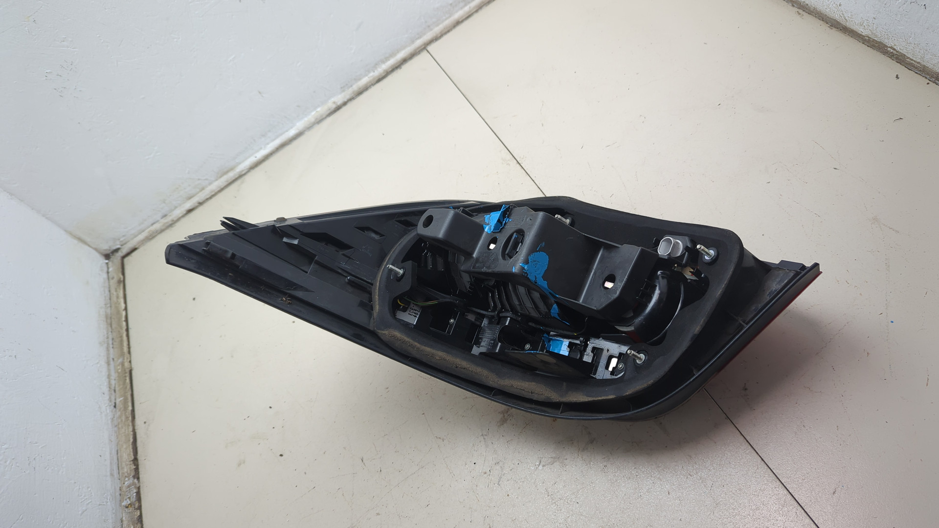 Фонарь задний левый