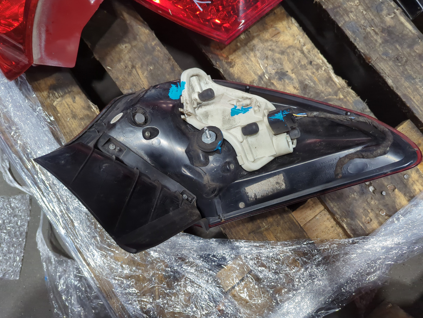 Фонарь задний правый