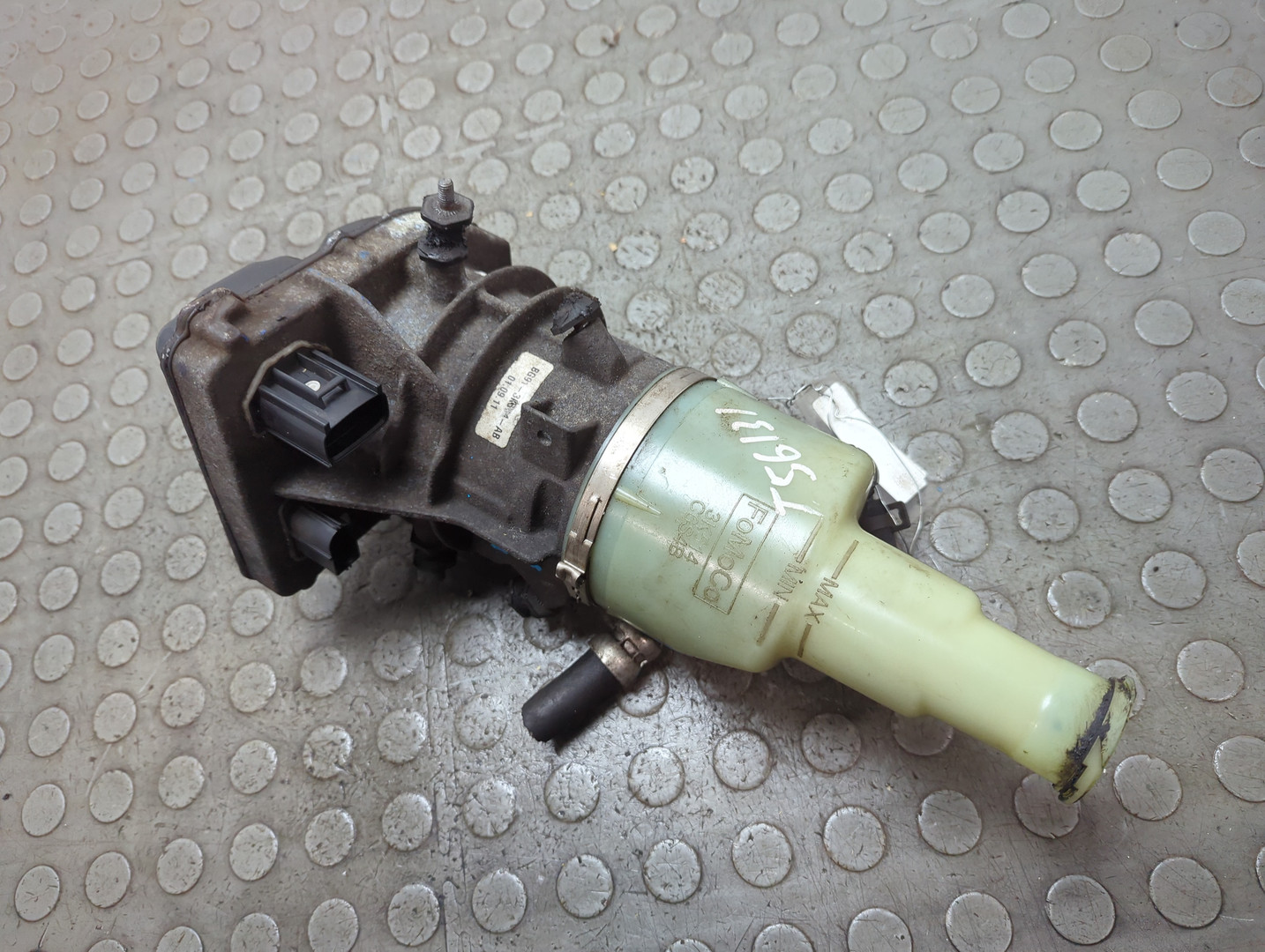 Насос ГУР (гидроусилитель руля)