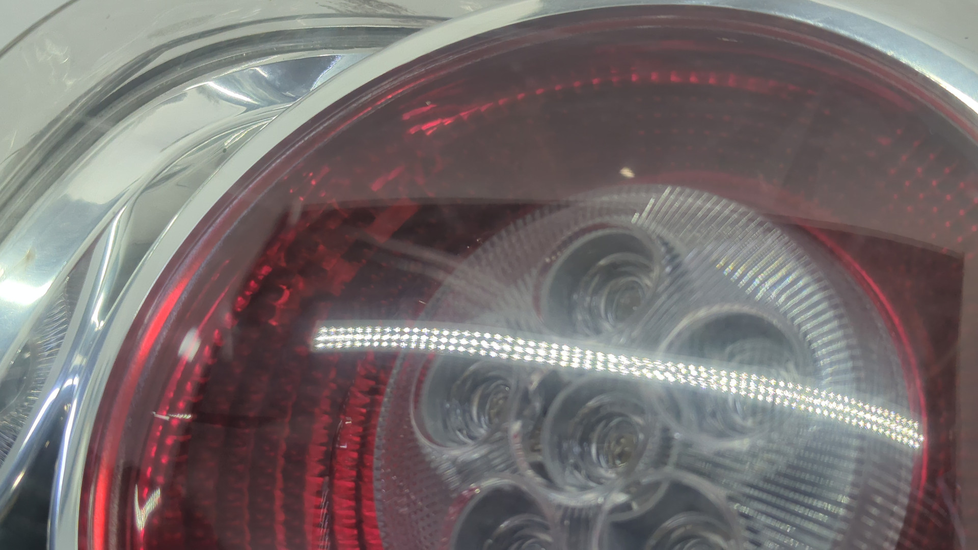 Фонарь задний правый