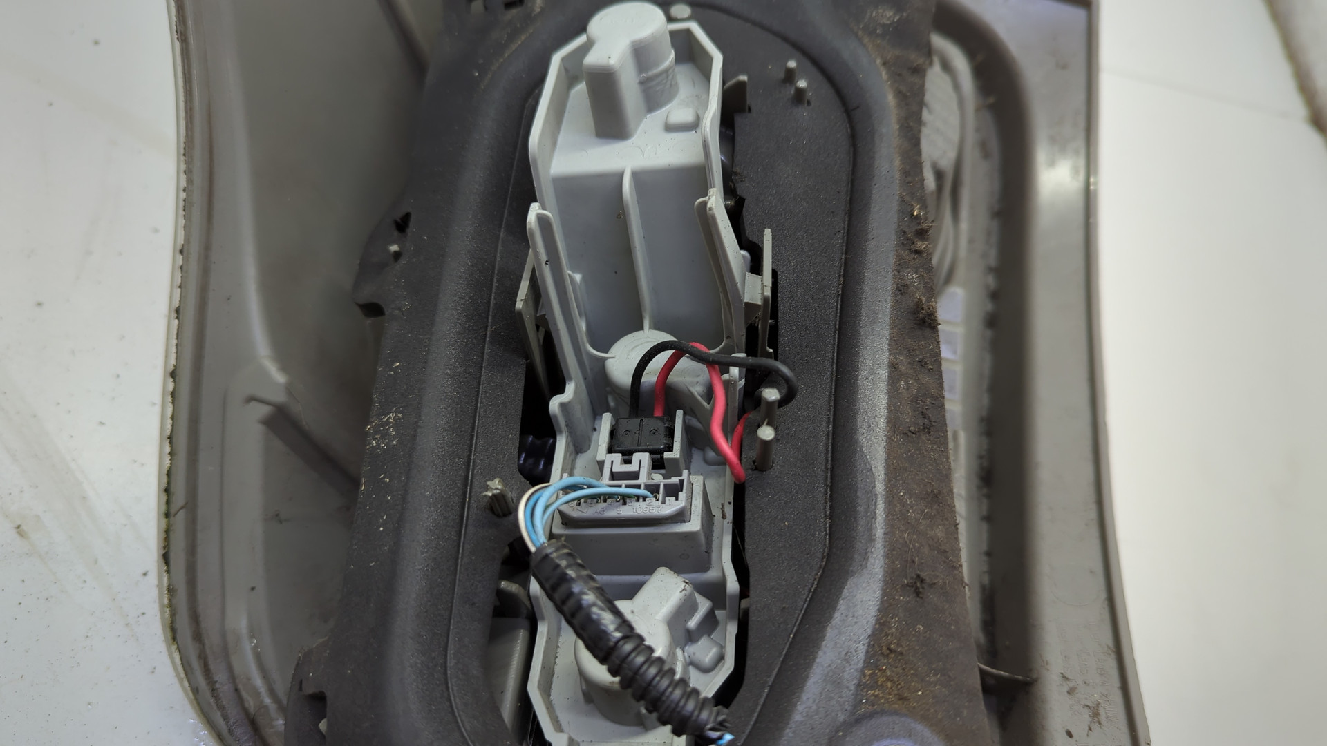 Фонарь задний правый