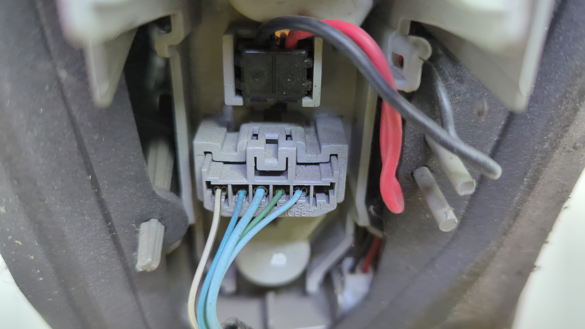 Фонарь задний правый