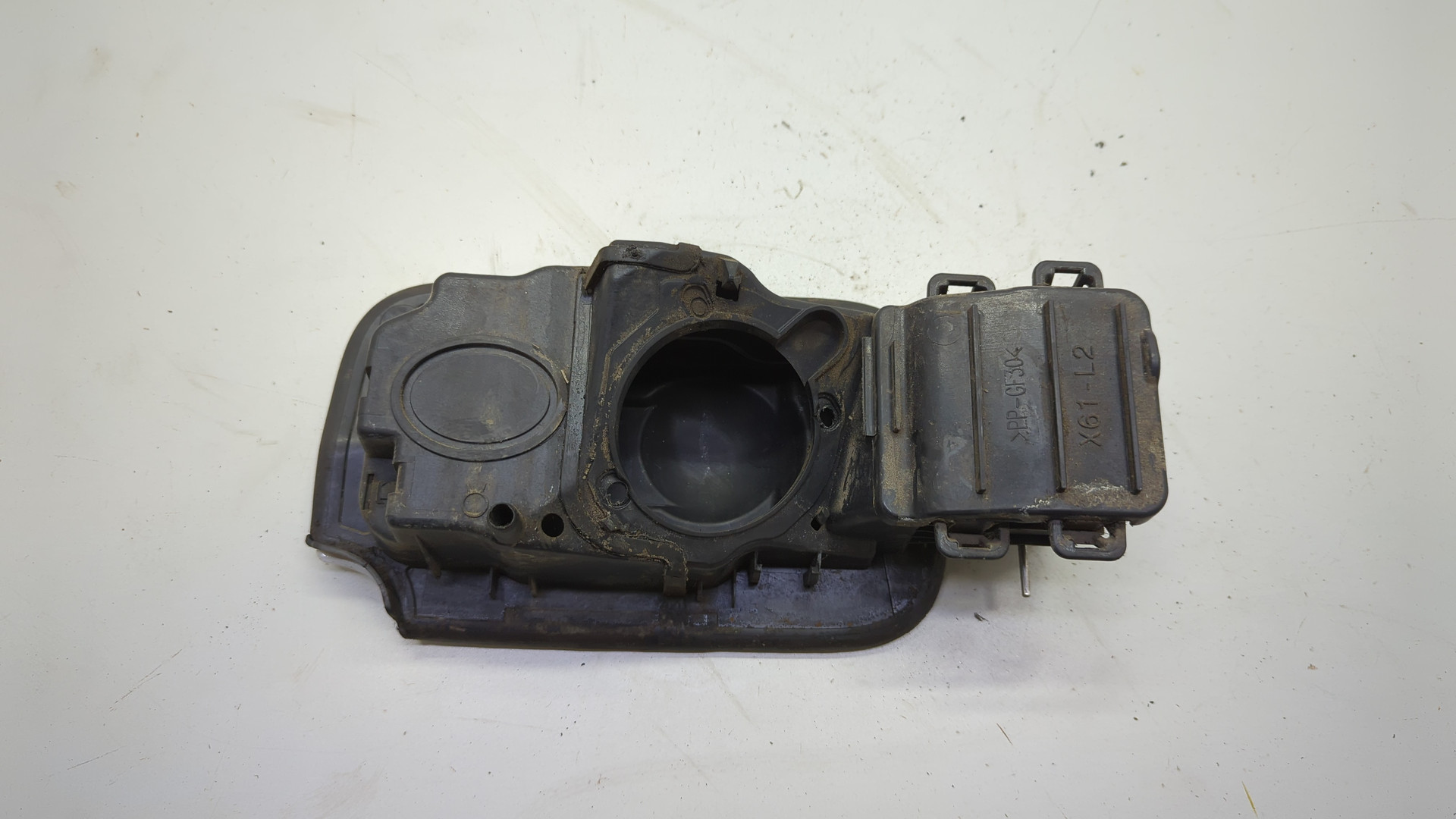 Лючок бензобака