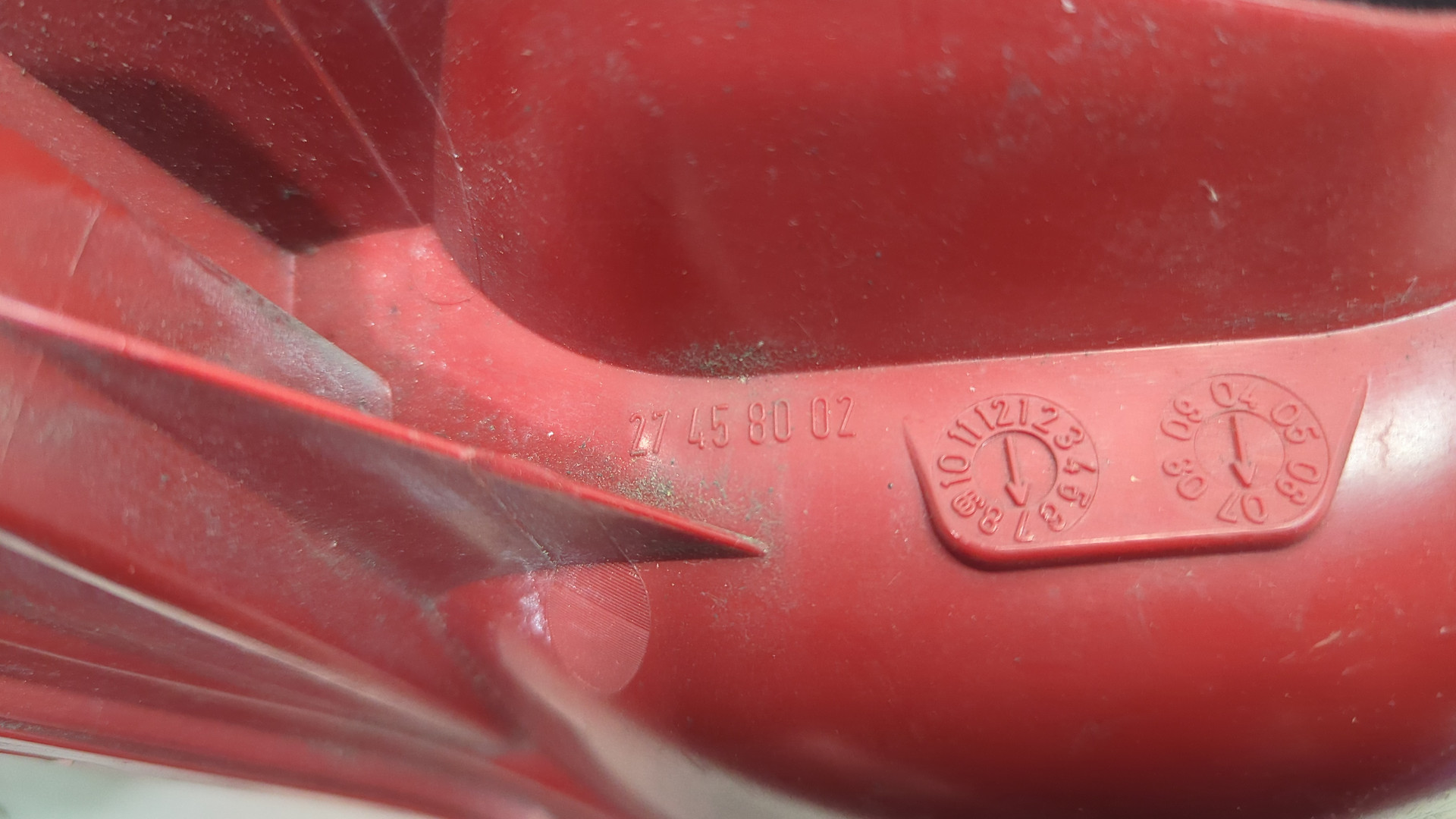 Фонарь задний правый