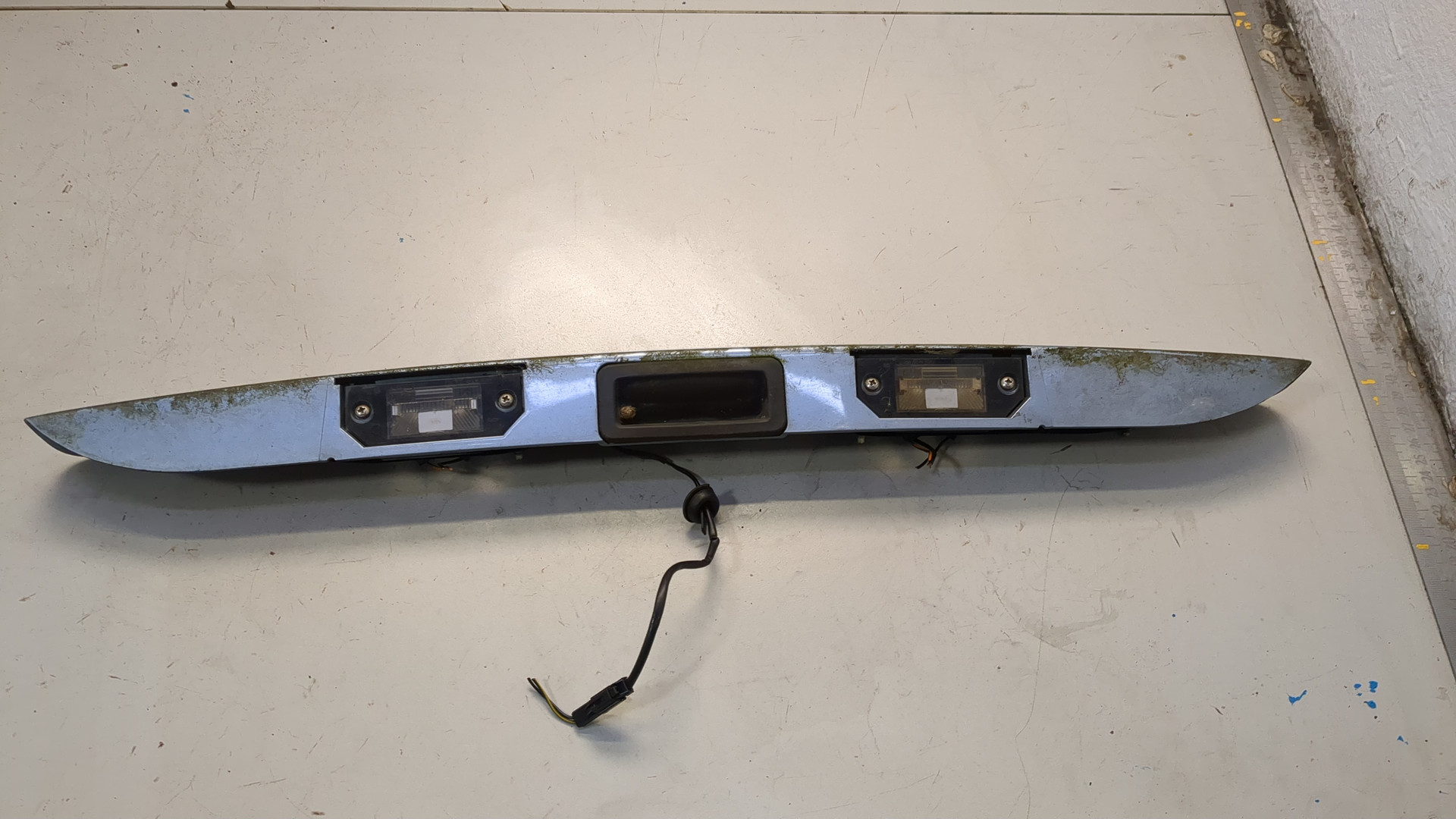 Фонарь подсветки номера