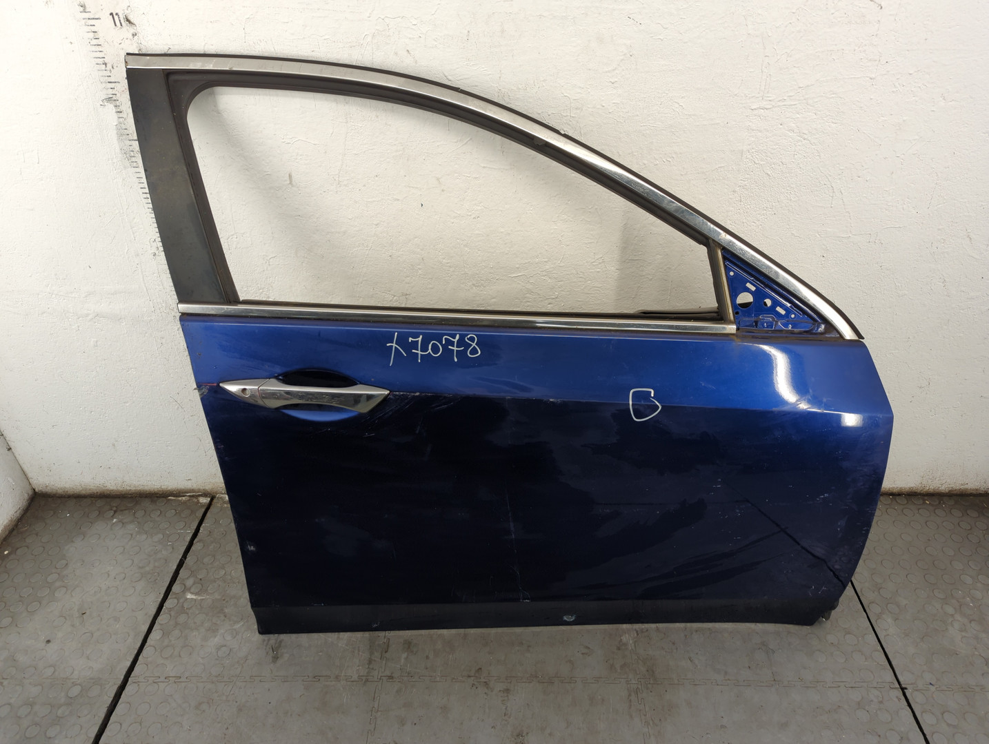 Дверь передняя правая