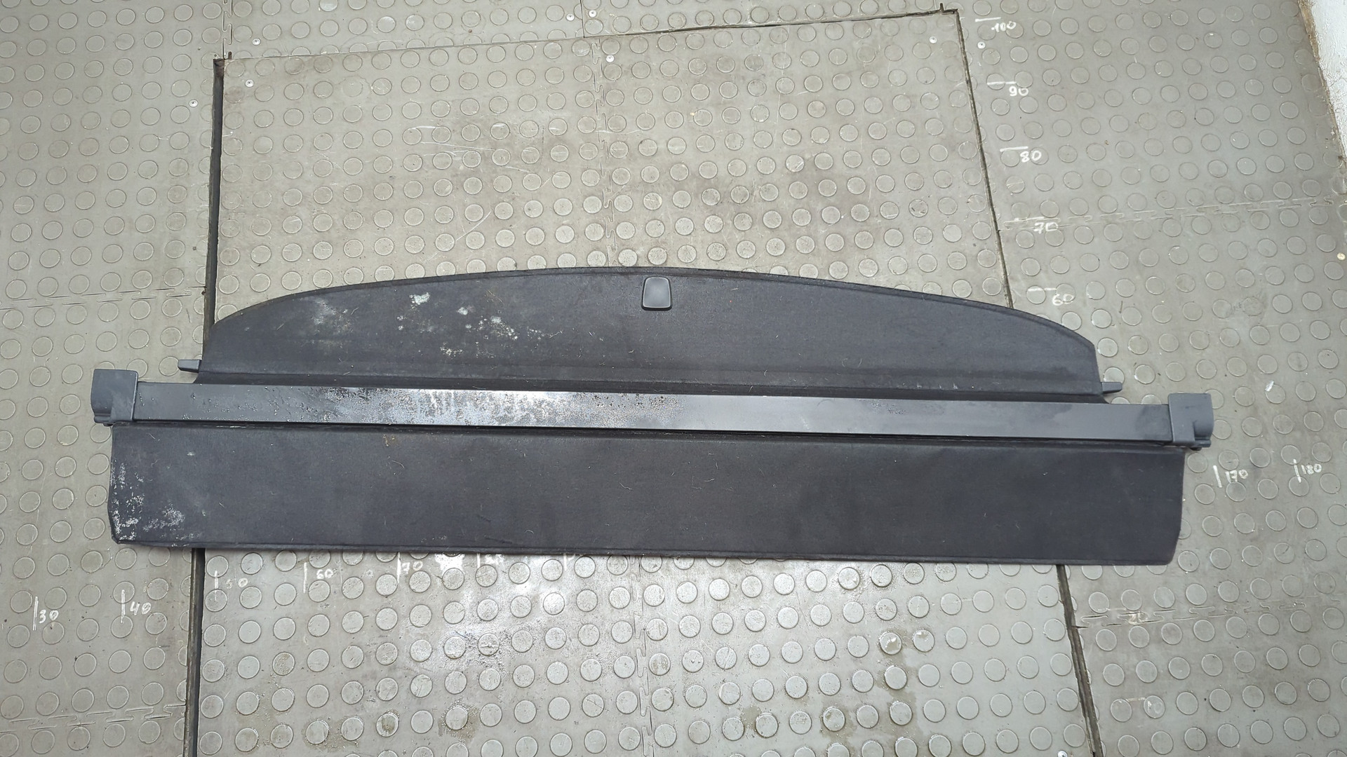 Шторка багажника