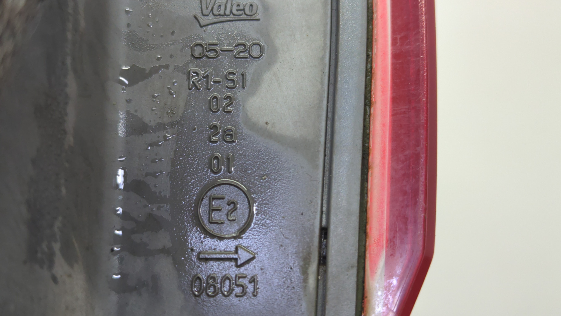 Фонарь задний правый