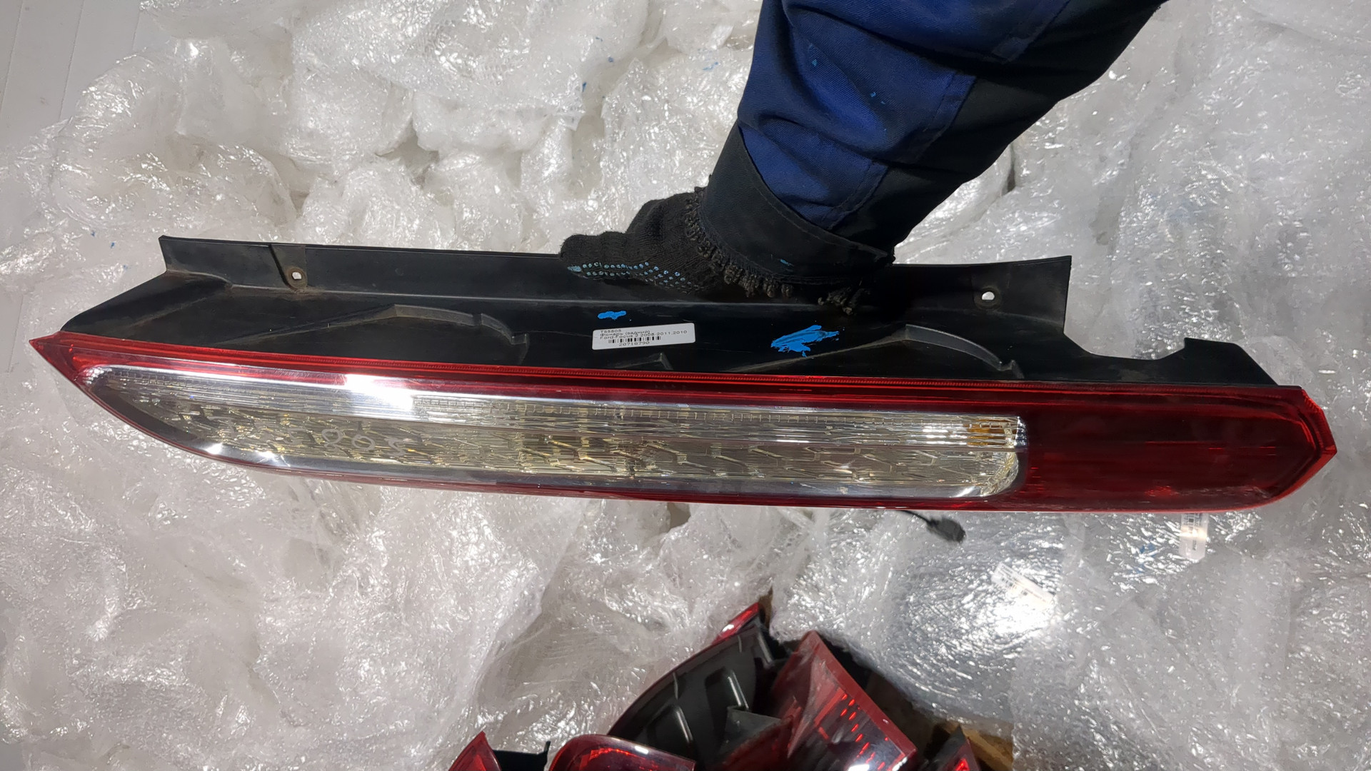 Фонарь задний правый