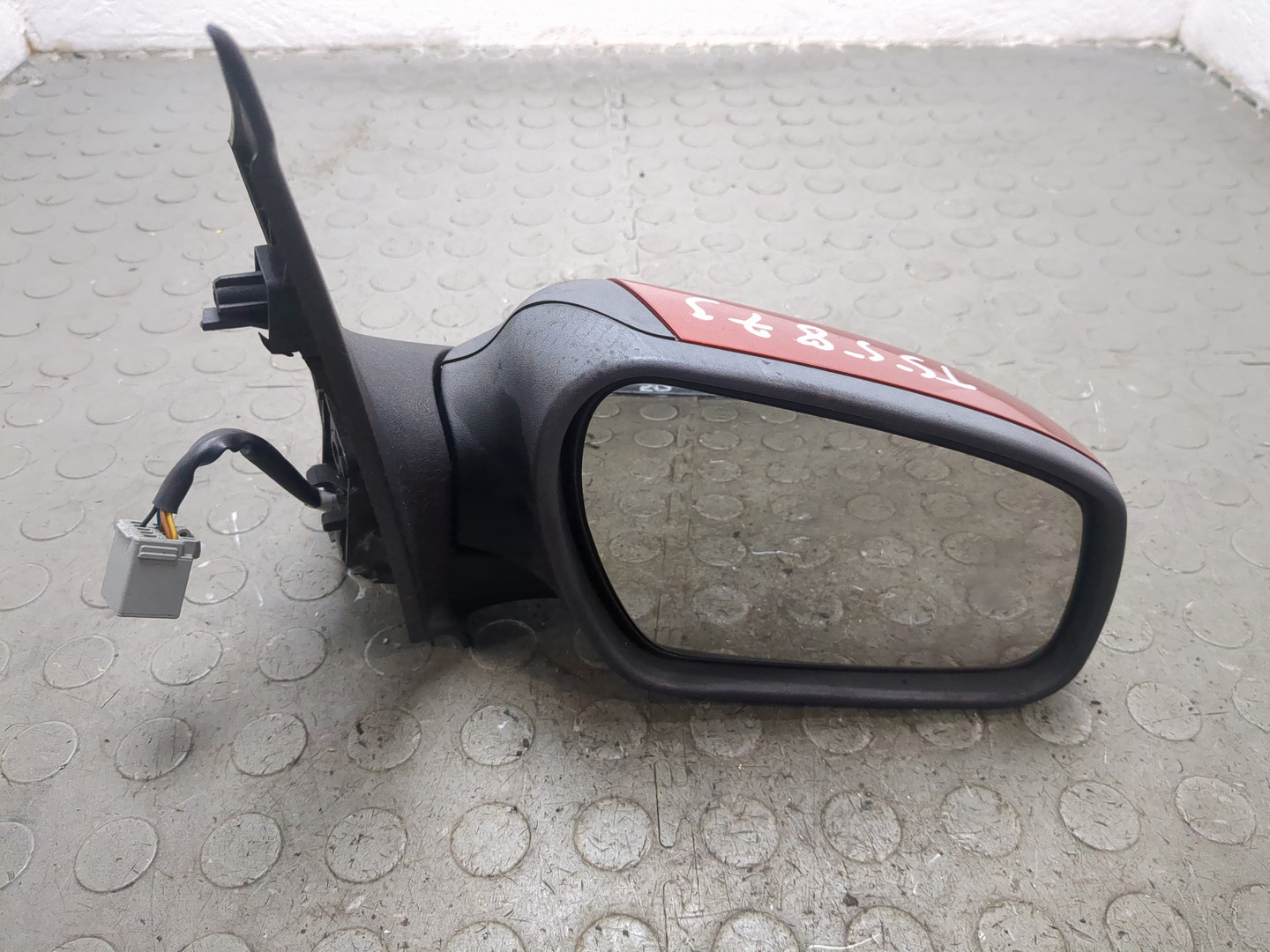 Зеркало правое электрическое