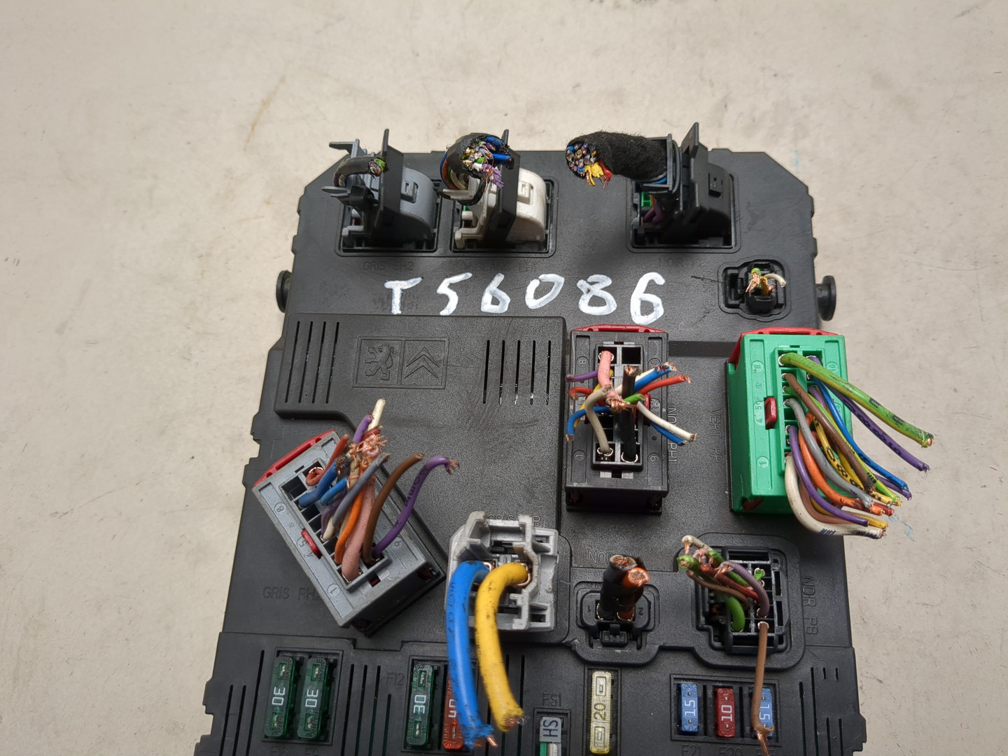 Блок предохранителей