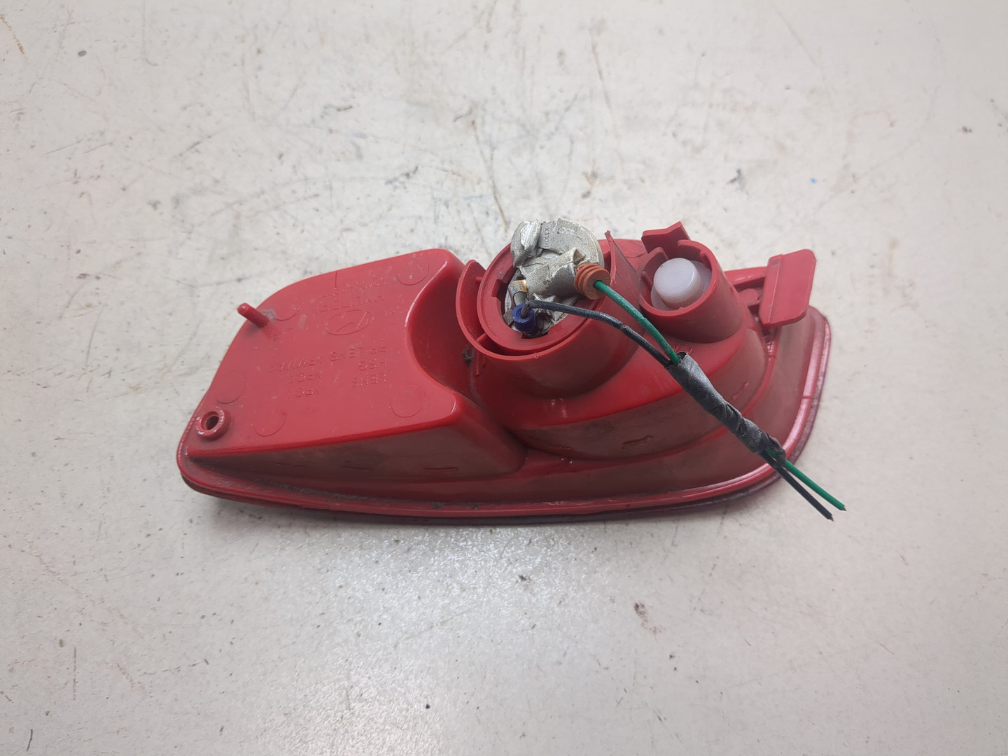 Фара противотуманная левая