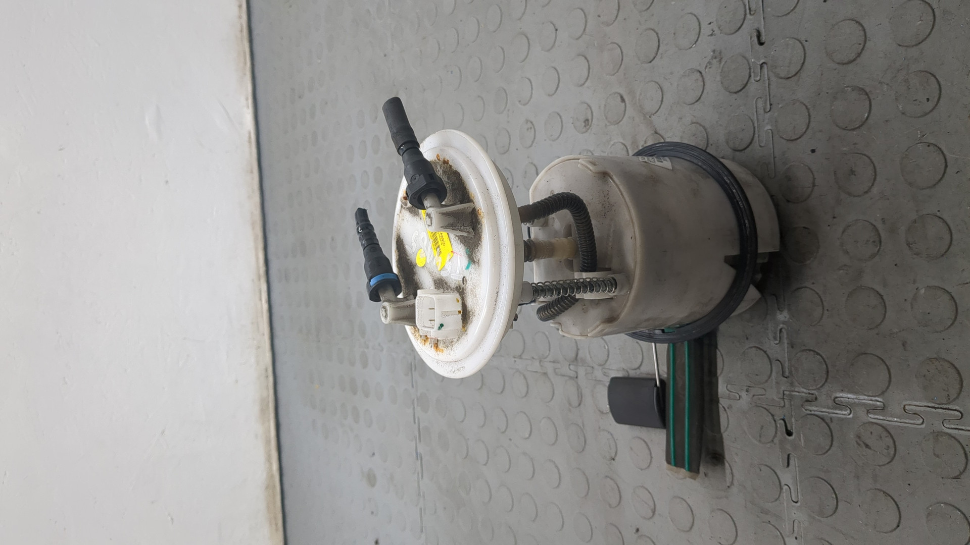 Насос топливный электрический