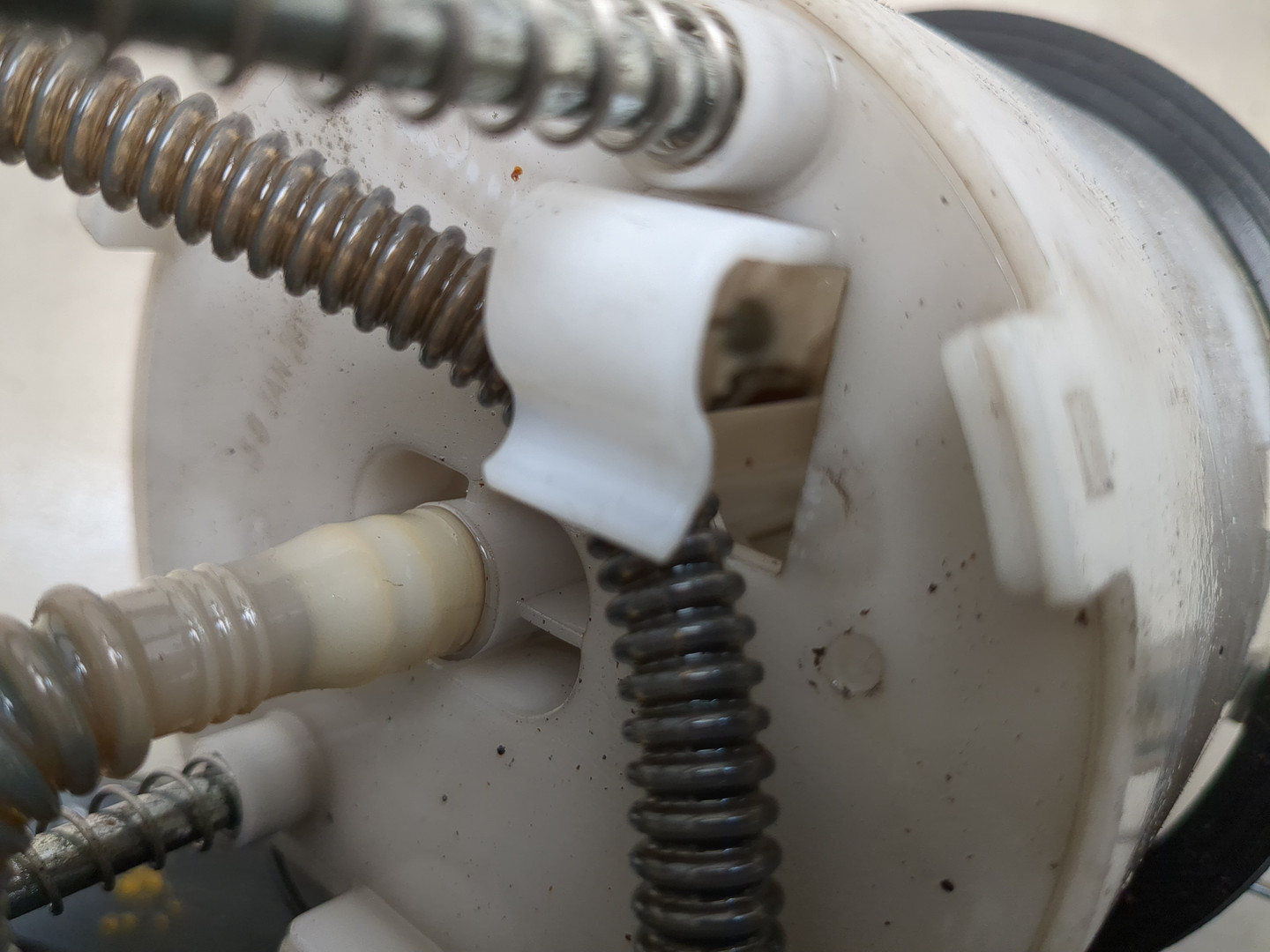 Насос топливный электрический